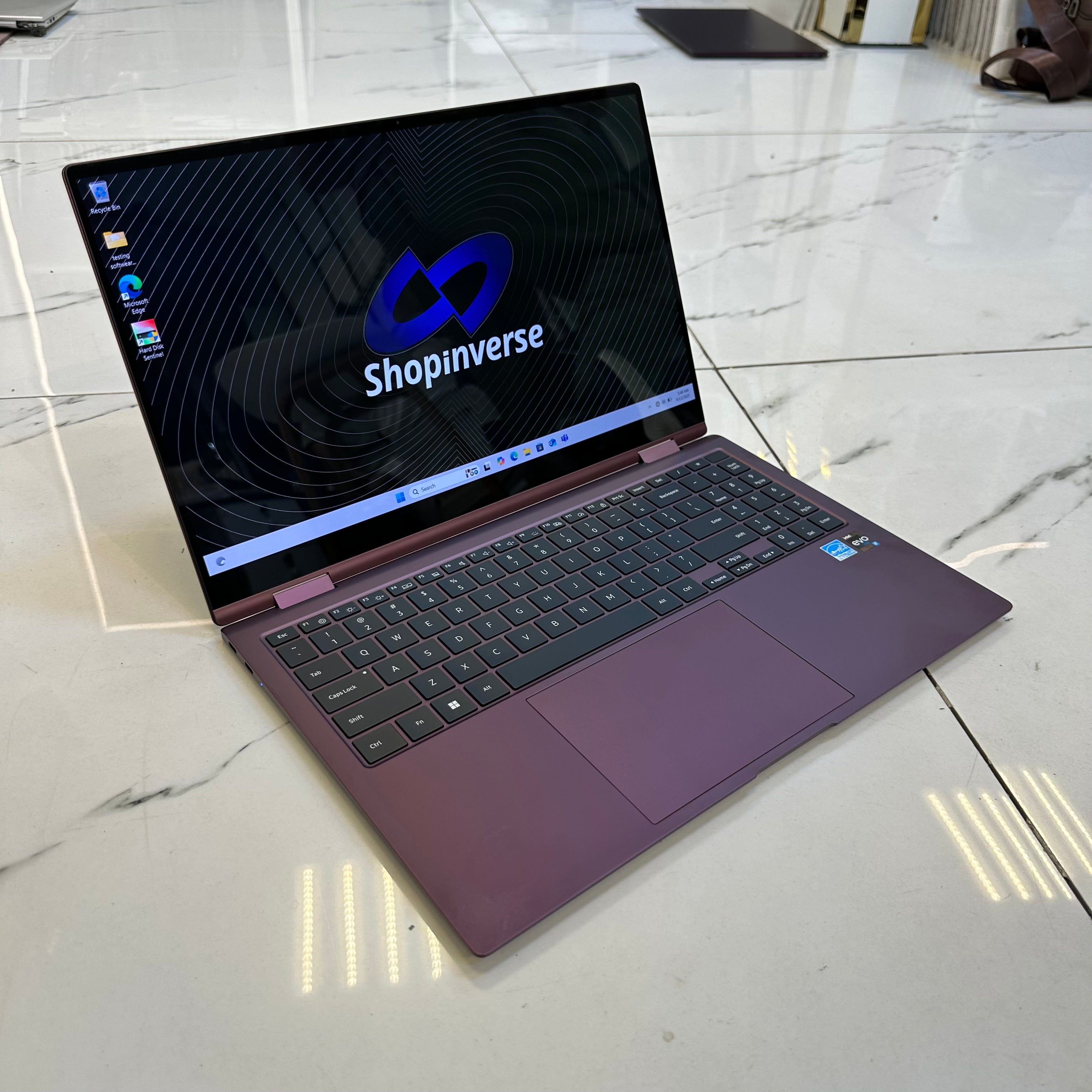 Samsung Galaxy Book 2 Pro 360 - 12th Gen. Intel Core i7 - 1TB SSD - 16GB RAM - Keyboard Light - Touchscreen