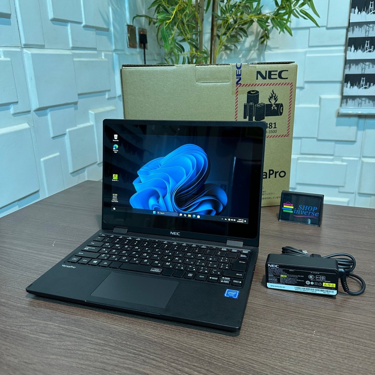 Nec VersaPro VEE 11R5 - Intel Celeron N4120 - 64GB eMMC - 4GB RAM - Touchscreen