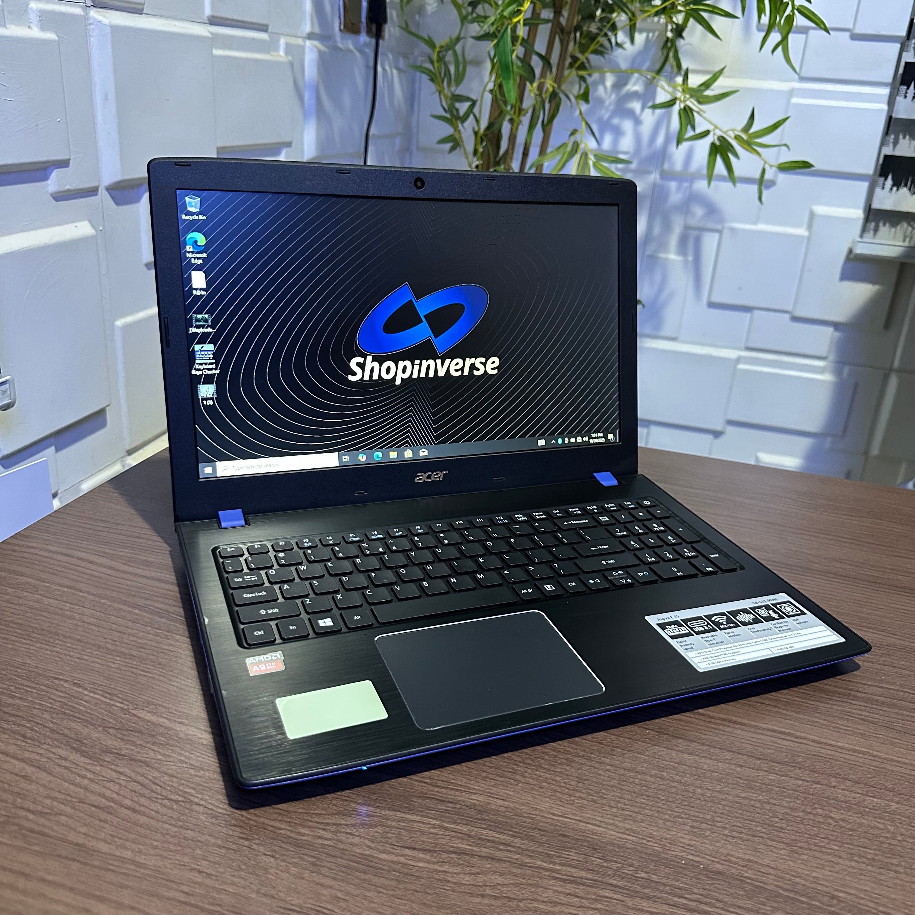 Acer Aspire E15 - AMD A9 - 750GB HDD - 8GB RAM