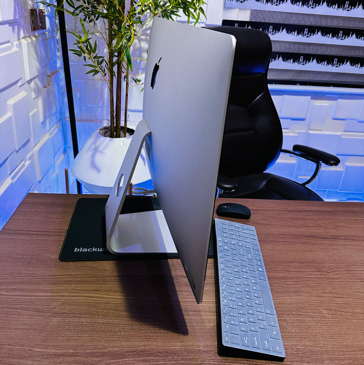 Apple iMac Retina 5K 27-Inch Late 2015 | Core i5 | 16GB RAM | 2TB HDD + 128GB SSD | 2GB Graphics