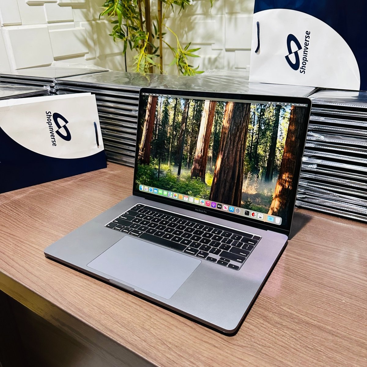 16-inch Apple MacBook Pro 2019 - Intel Core i9 - 512GB SSD - 32GB