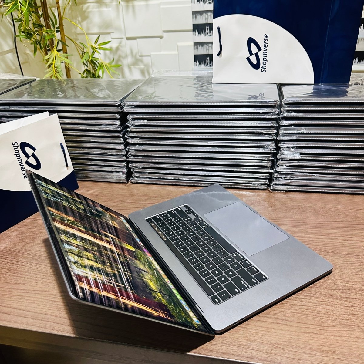16 - inch Apple MacBook Pro 2019 - Intel Core i9 - 500GB SSD - 32GB RAM - 4GB Dedicated Graphics - Touch ID - Touch Bar - Keyboard Light - (Minor body dent)