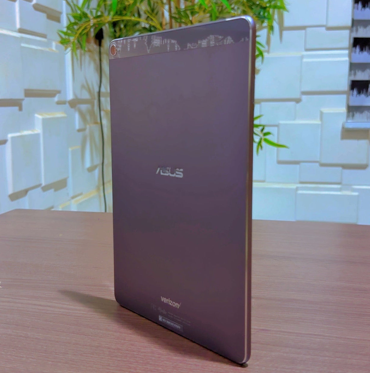 ASUS ZenPad Z8s | 3GB RAM | 16GB ROM | Wi-Fi + SIM