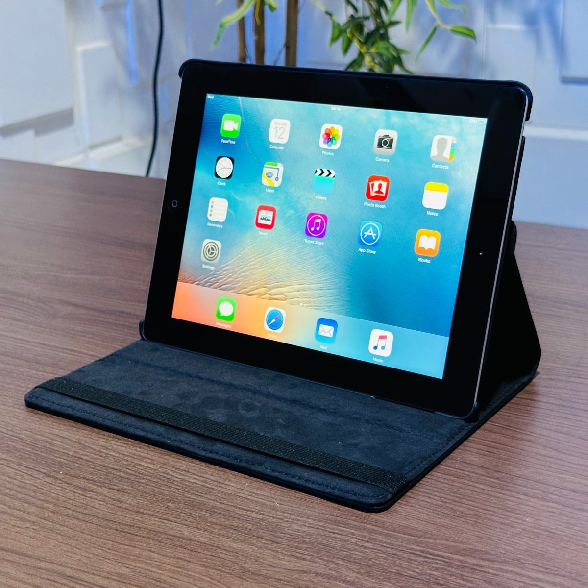 16GB Apple iPad 2 - WiFi - Black