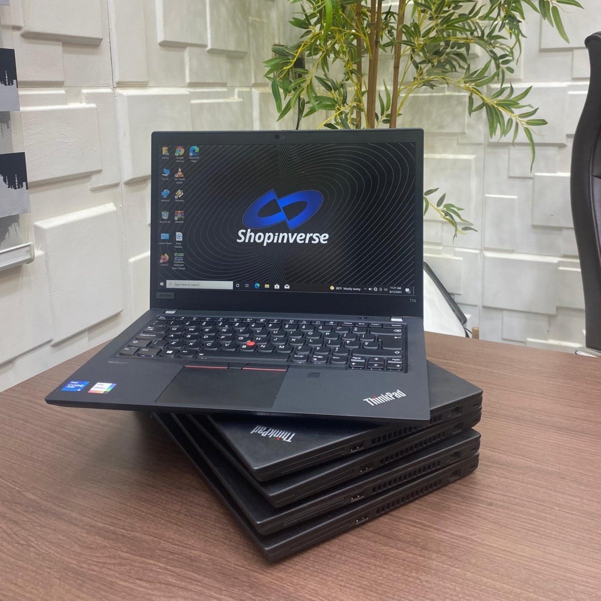 Lenovo ThinkPad T14 Gen 2 - 11th Gen Intel Core i5 - 256GB SSD - 16GB RAM - Keyboard Light