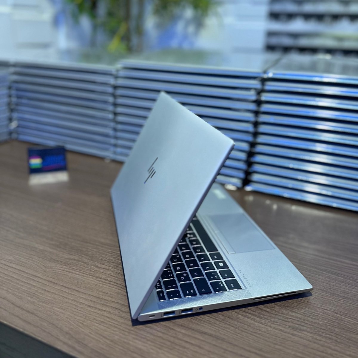 HP EliteBook 840 G8 - 11th Gen. Intel Core i5 - 256GB SSD - 16GB RAM - Keyboard Light