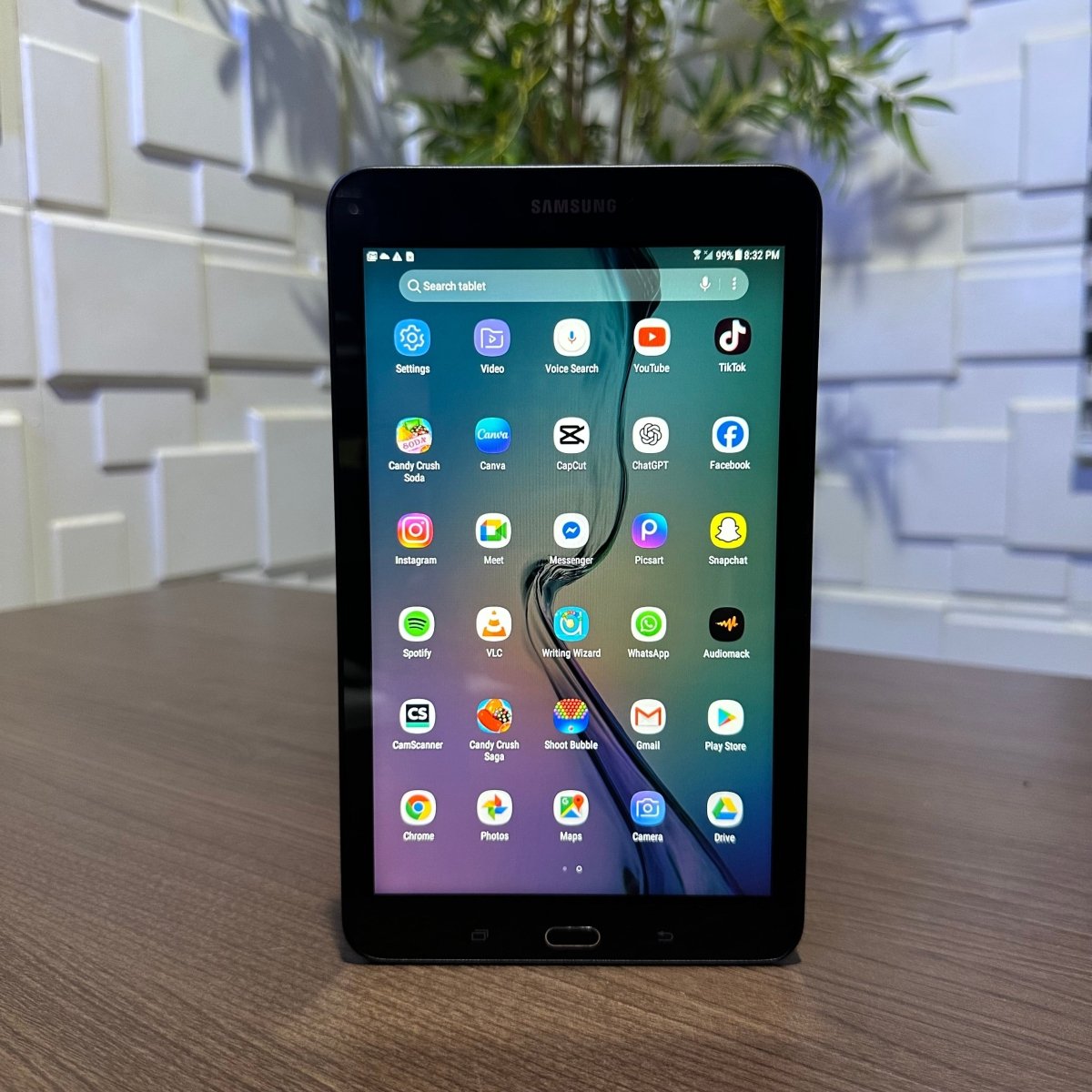 32GB Samsung Galaxy Tab E - WiFi + SIM