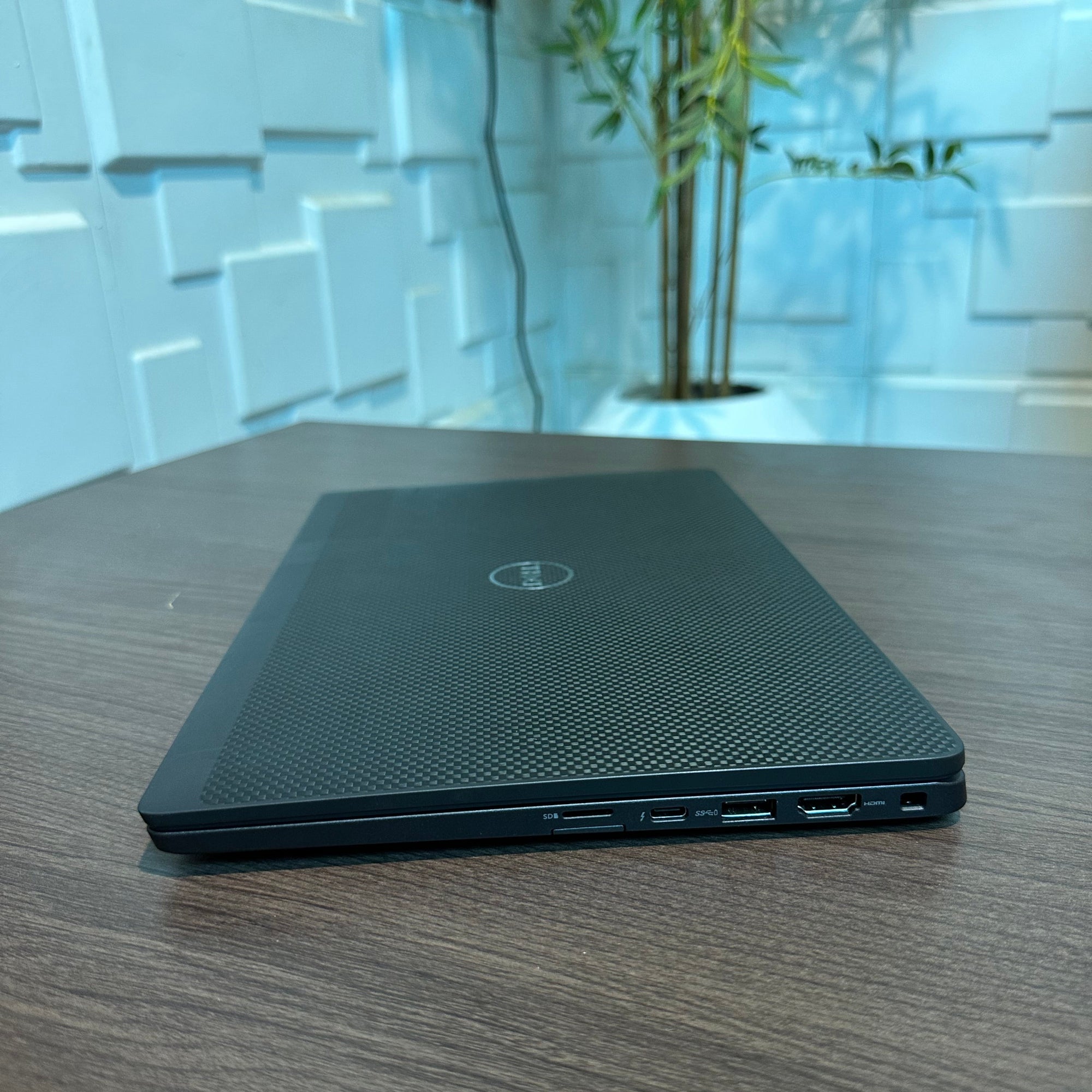 Dell Latitude 7320 | 11th Gen Core i5 | 16GB RAM | 256GB SSD | Backlit Keyboard