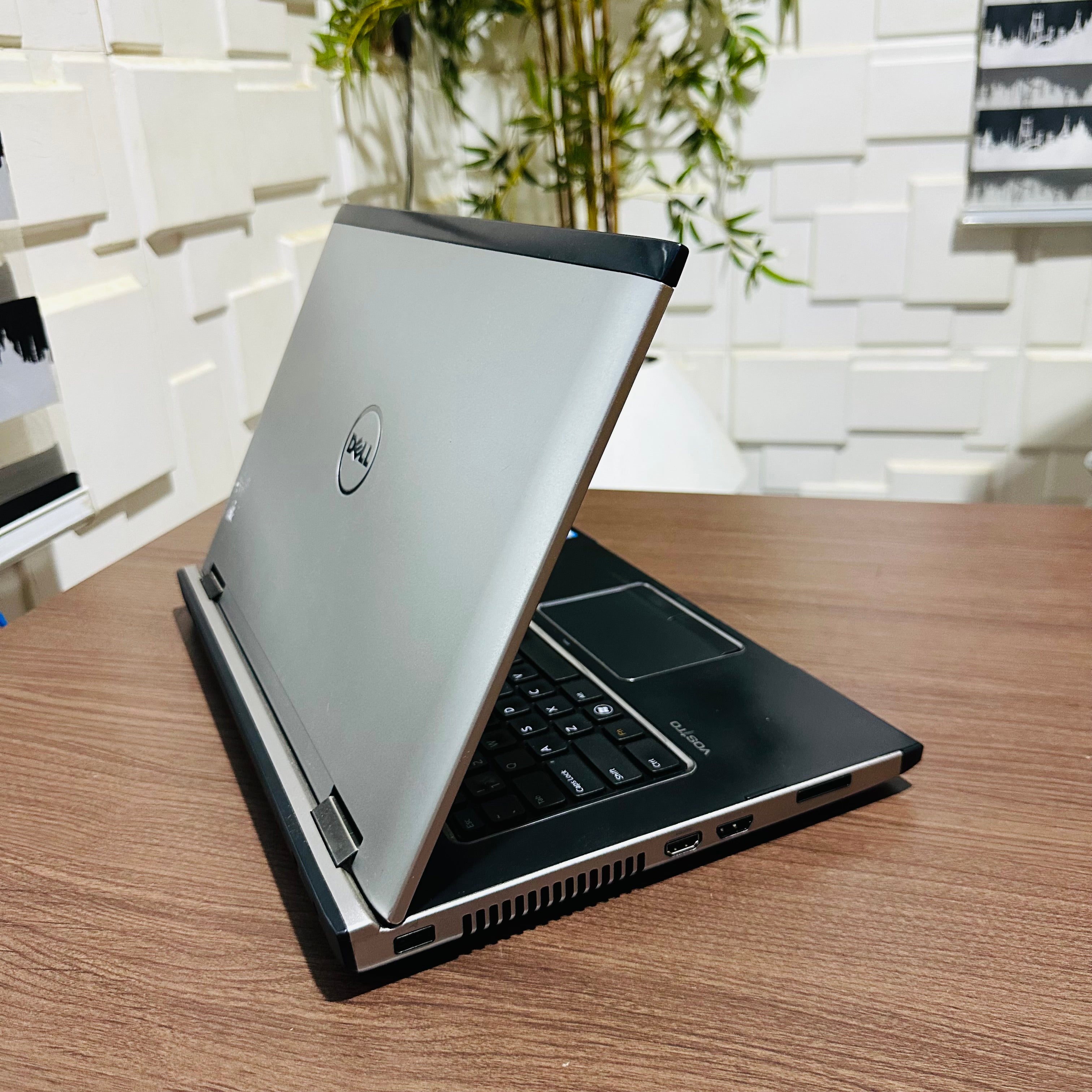 Dell Vostro 3550 - Core i5 - 8GB RAM - 500GB HDD