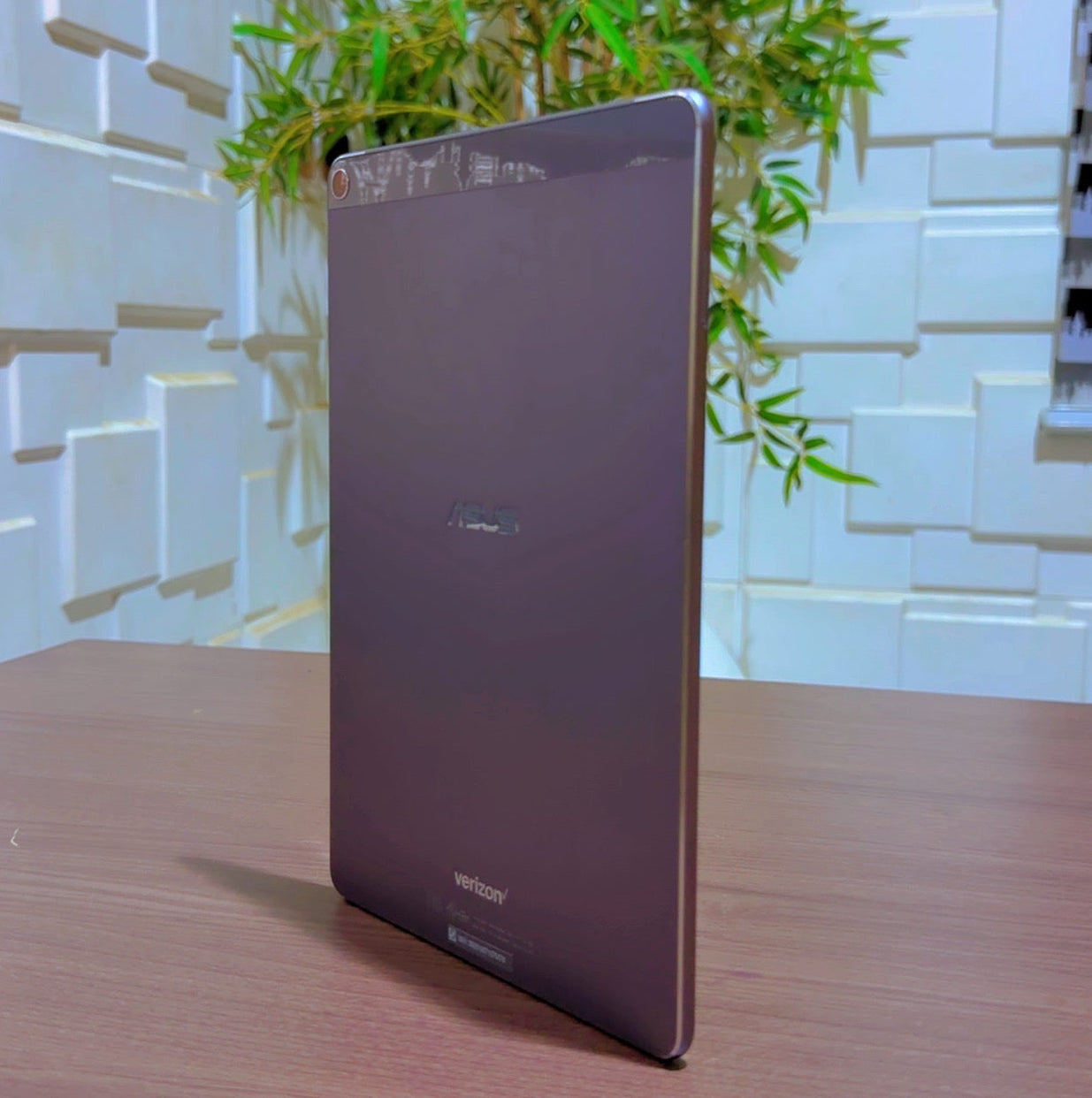 ASUS ZenPad Z8s | 3GB RAM | 16GB ROM | Wi-Fi + SIM