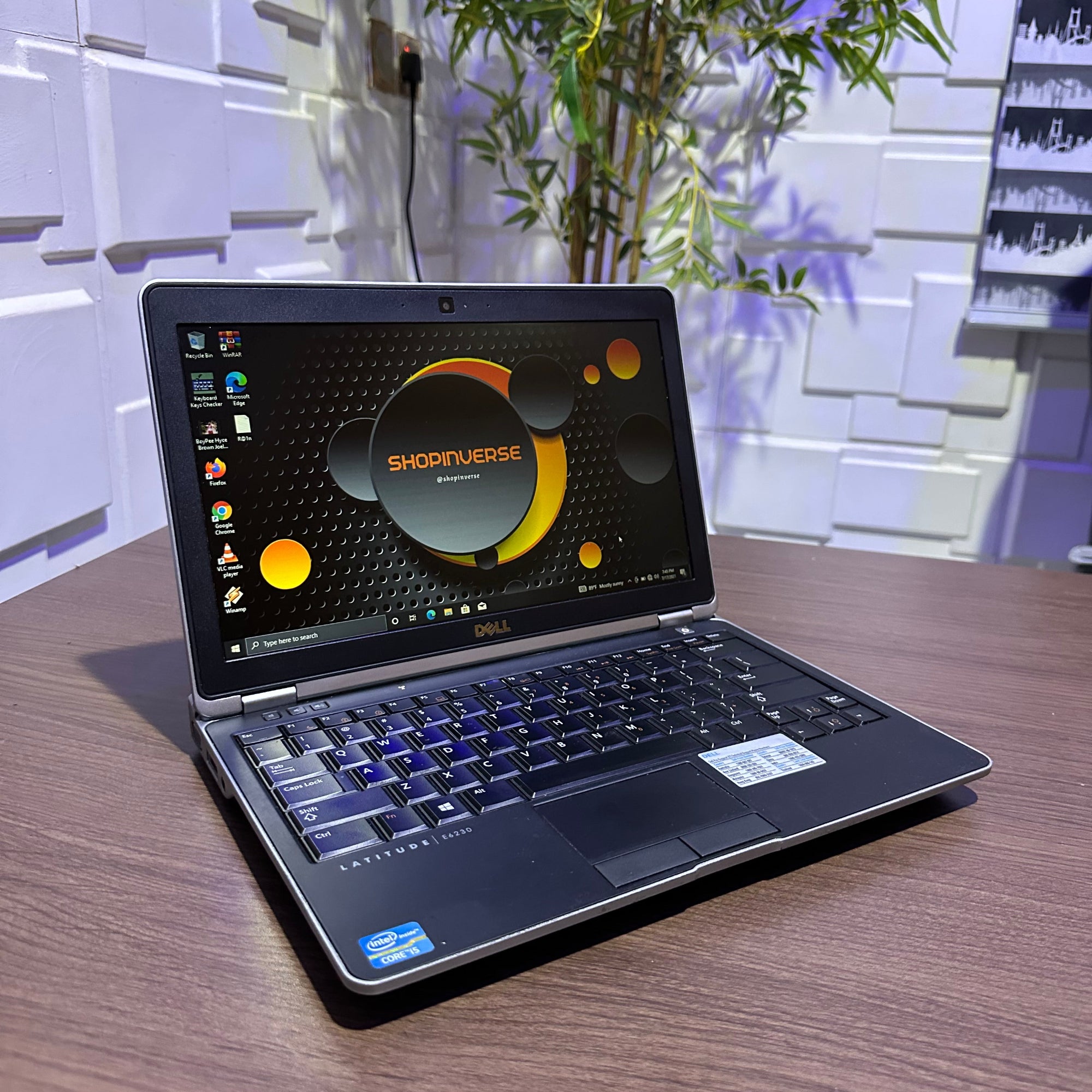 Dell Latitude E6220 - Intel Core i5 - 320GB HDD - 8GB RAM