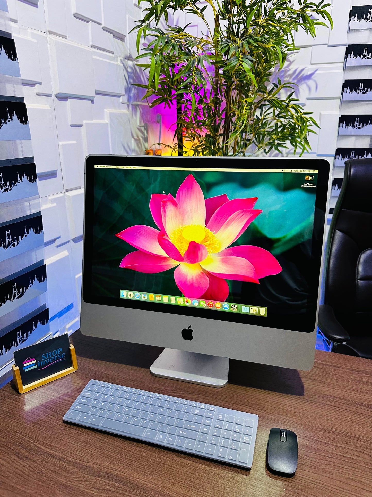 24-inch Apple iMac Pro - Intel Core 2 Dou - 500GB HDD - 4GB RAM