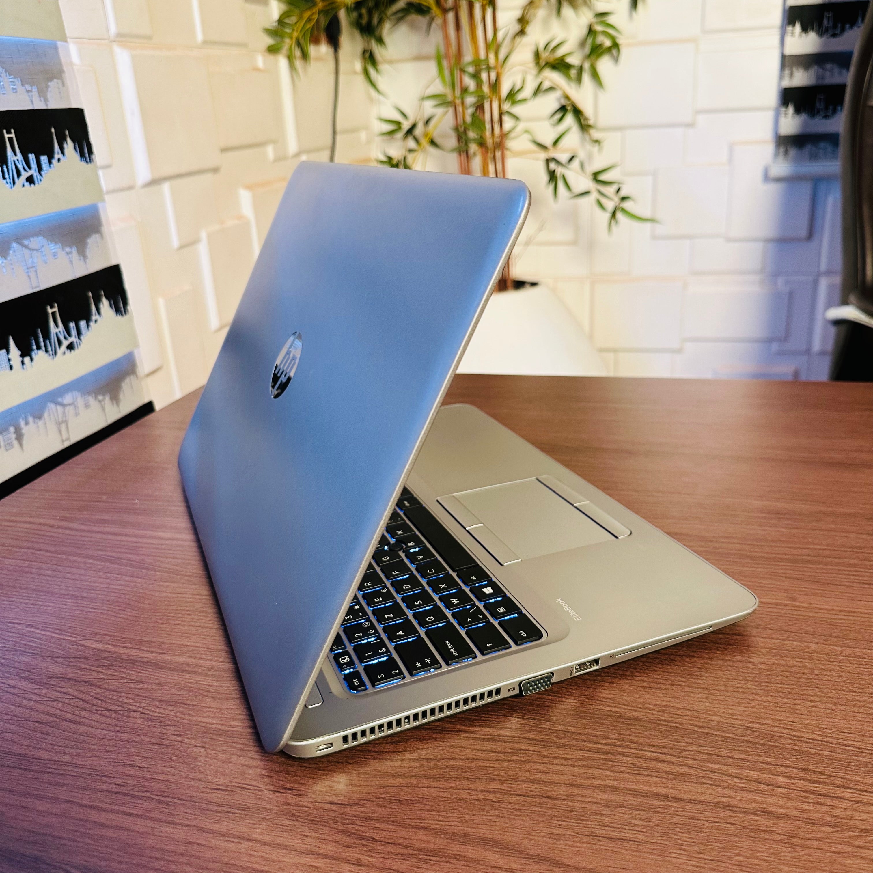 HP EliteBook 850 G3 | 6th Gen Core i7 | 8GB RAM | 256GB SSD | Backlit Keyboard
