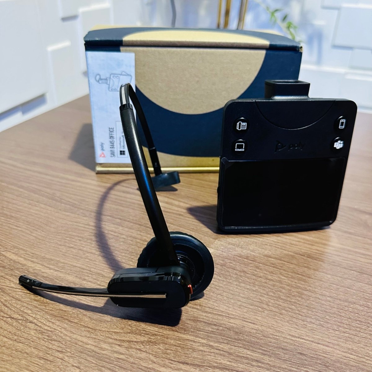 Poly Savi 8445 Office Wireless Dect Headset