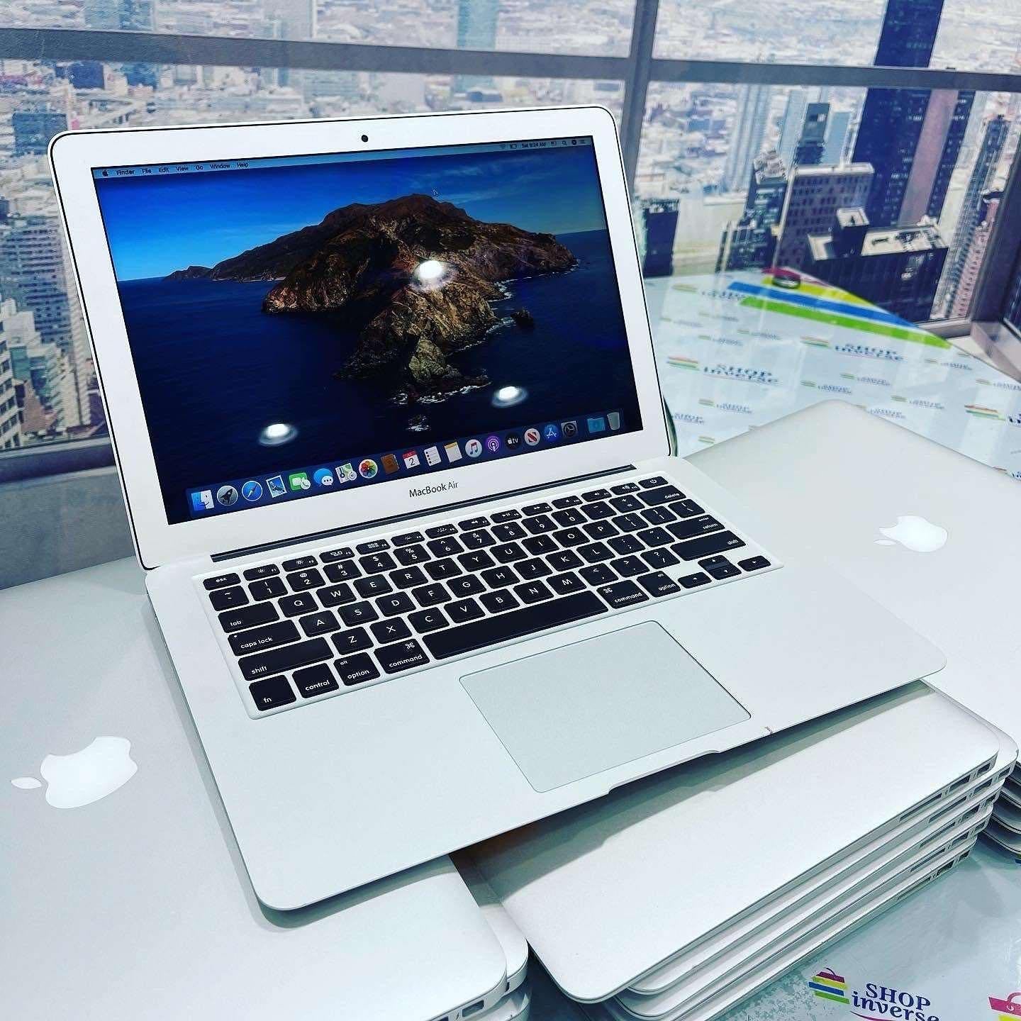 2011 Apple MacBook Air - Intel Core i5 - 128GB SSD - 4GB RAM