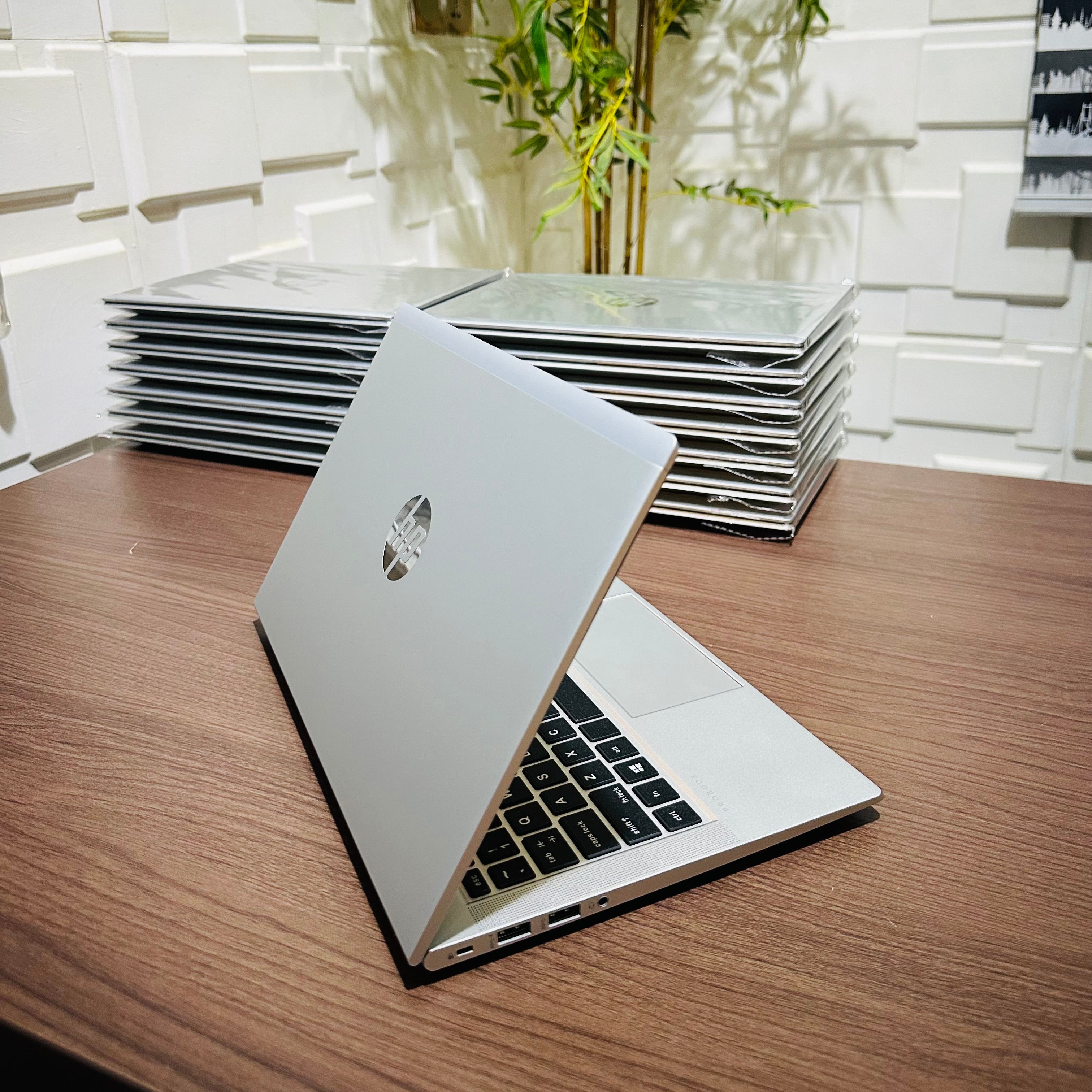 HP ProBook 635 Aero G8 | AMD Ryzen 5 | 16GB RAM | 256GB SSD
