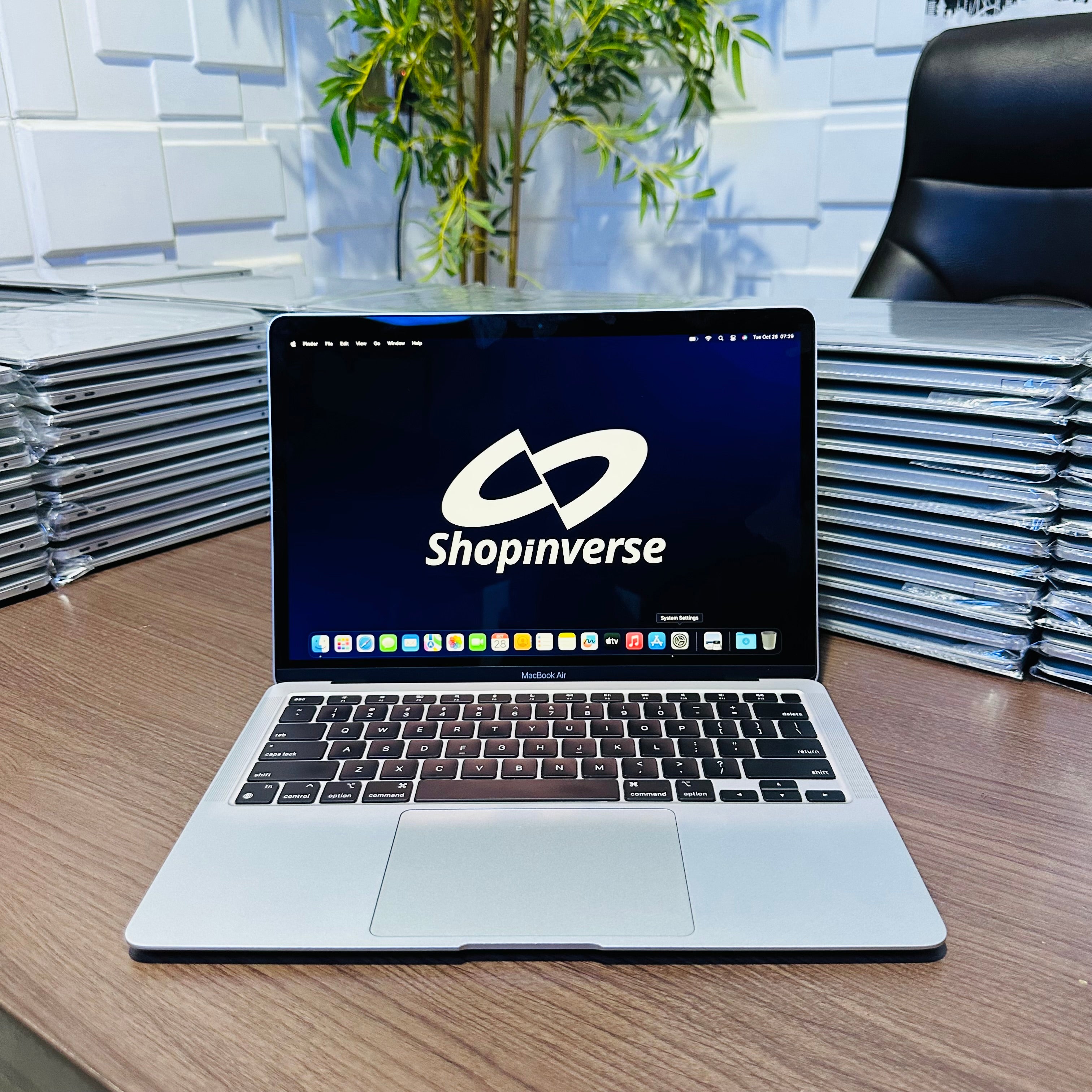 Apple MacBook Air M1 2020 - 500GB SSD - 8GB RAM - Touch ID - Keyboard Light