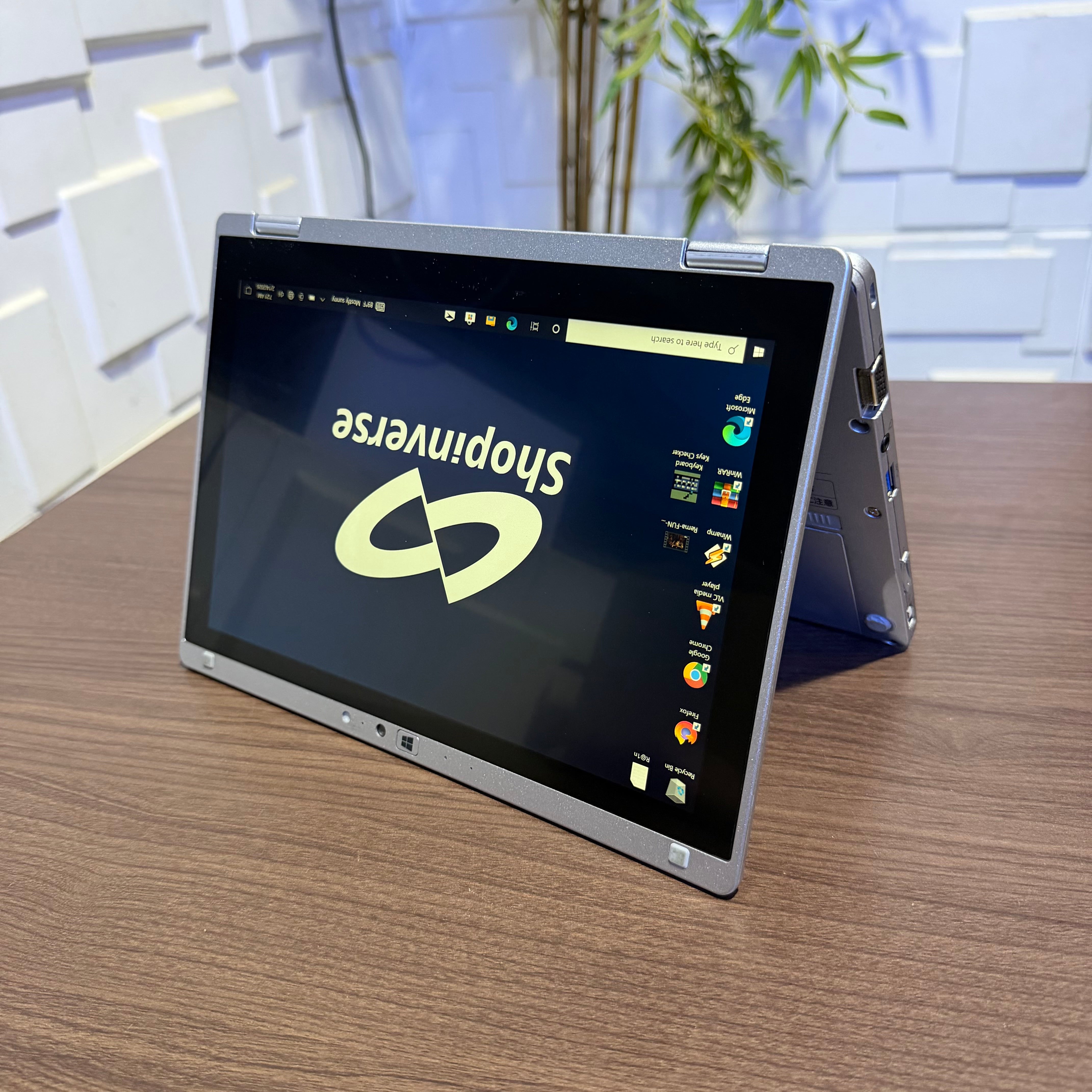 Panasonic CF-RZ6 - 7th Gen Intel Core i5 - 256GB SSD - 8GB RAM - Touchscreen