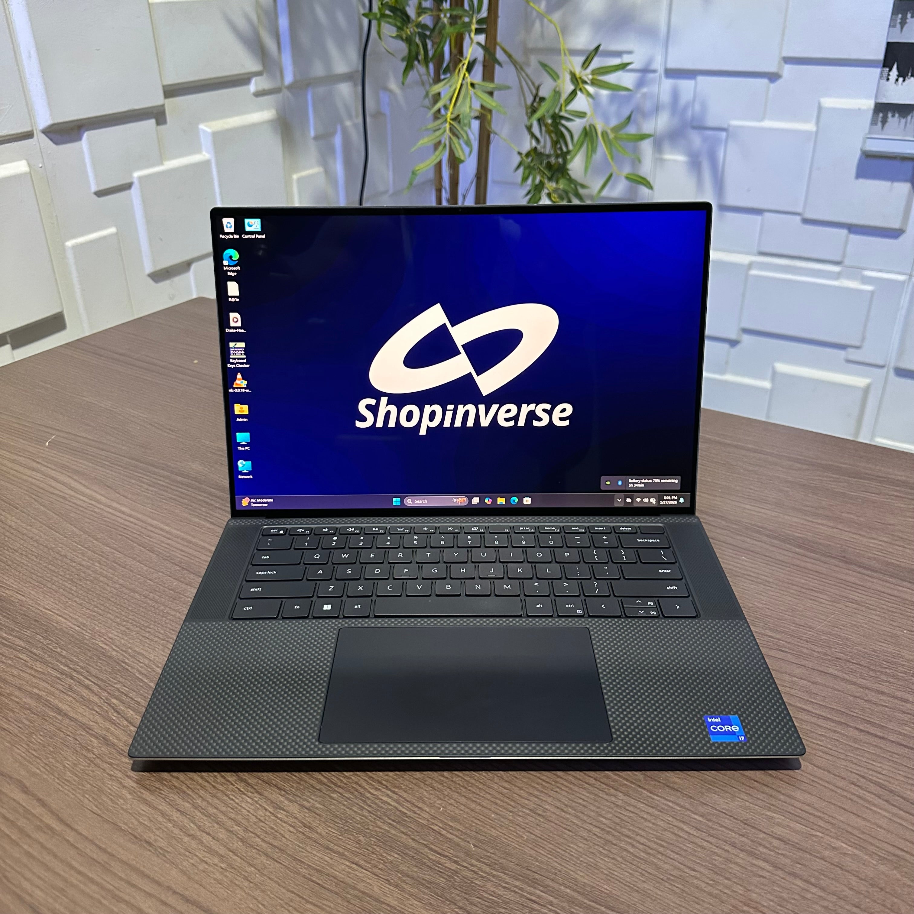 Dell XPS 17 9700 - 10th Gen Intel Core i9 - 512GB SSD - 16GB RAM - 6GB Nvidia GeForce RTX 2060 - Keyboard Light - 4K Display - Touchscreen - (Tiny line on screen)