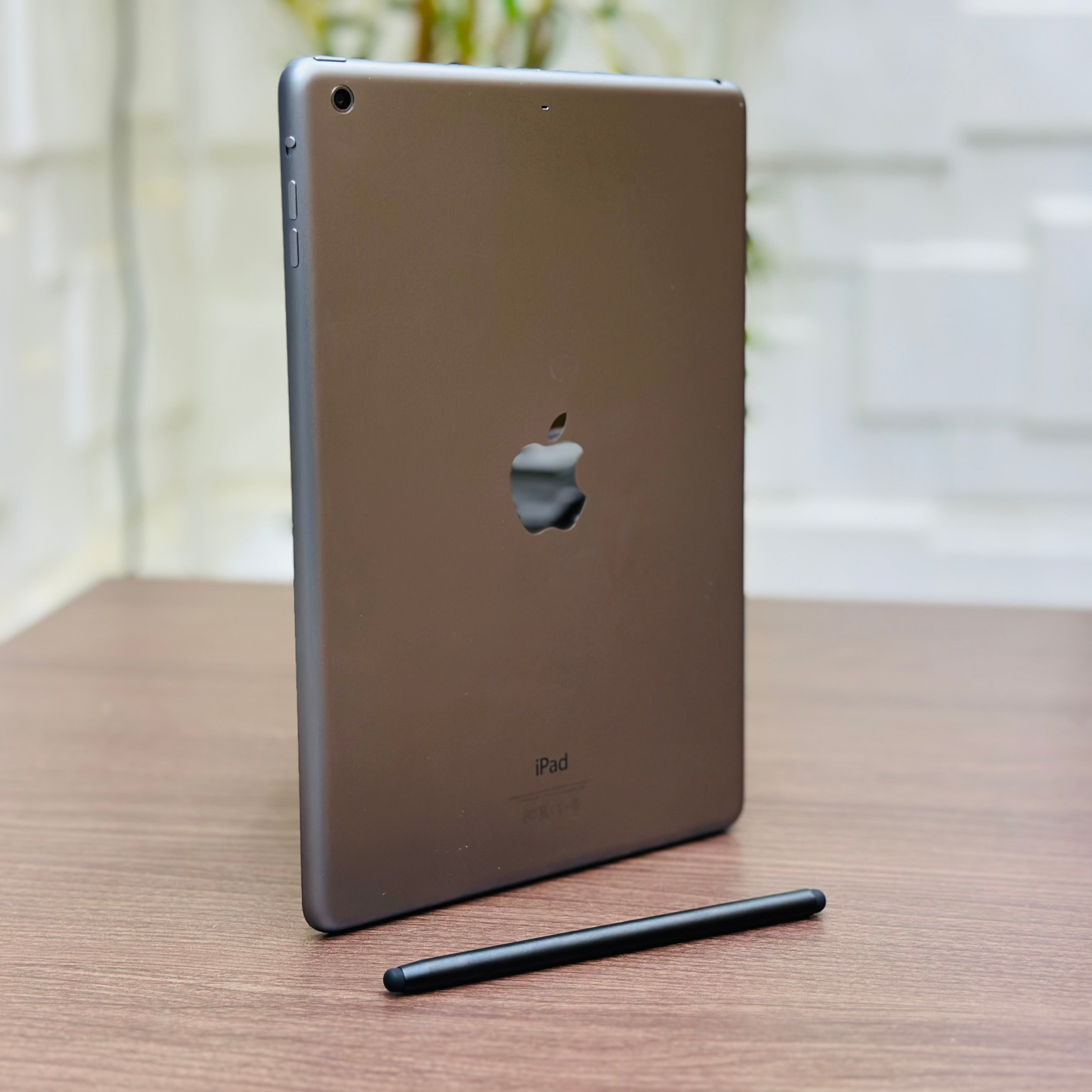 Apple iPad Air - 16GB - WiFi - Space Grey