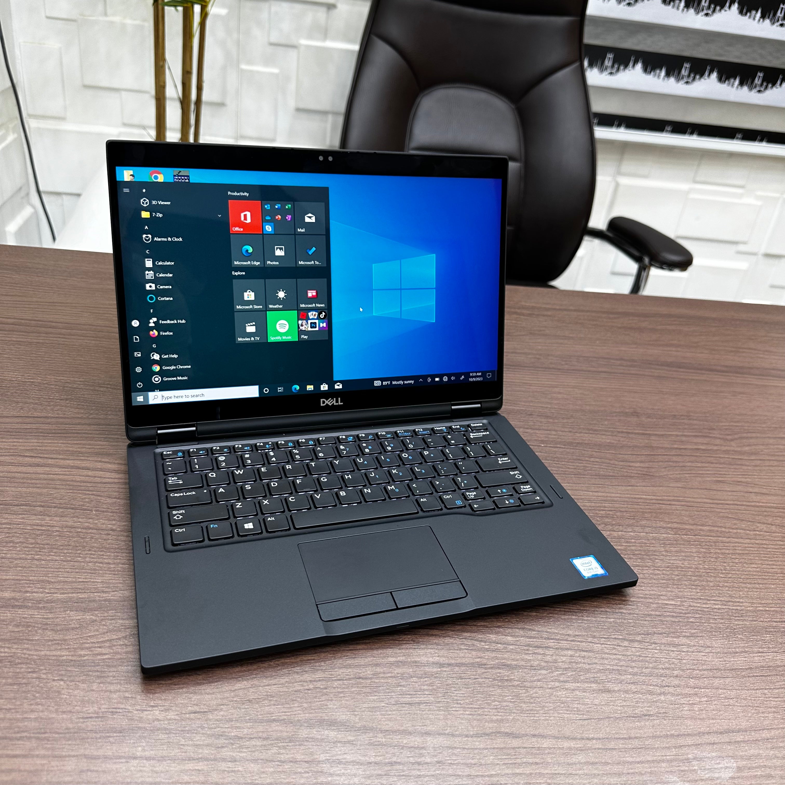 Dell Latitude 7390 2-in-1 | 8th Gen Core i5 | 16GB RAM | 256GB SSD | Full HD Touchscreen | Backlit Keyboard
