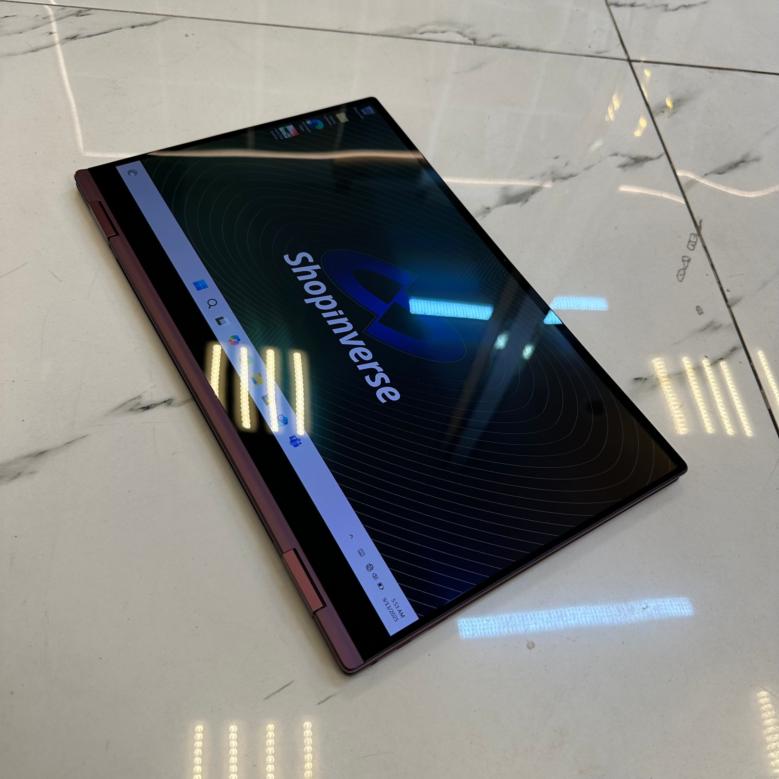 Samsung Galaxy Book 2 Pro 360 - 12th Gen. Intel Core i7 - 1TB SSD - 16GB RAM - Keyboard Light - Touchscreen