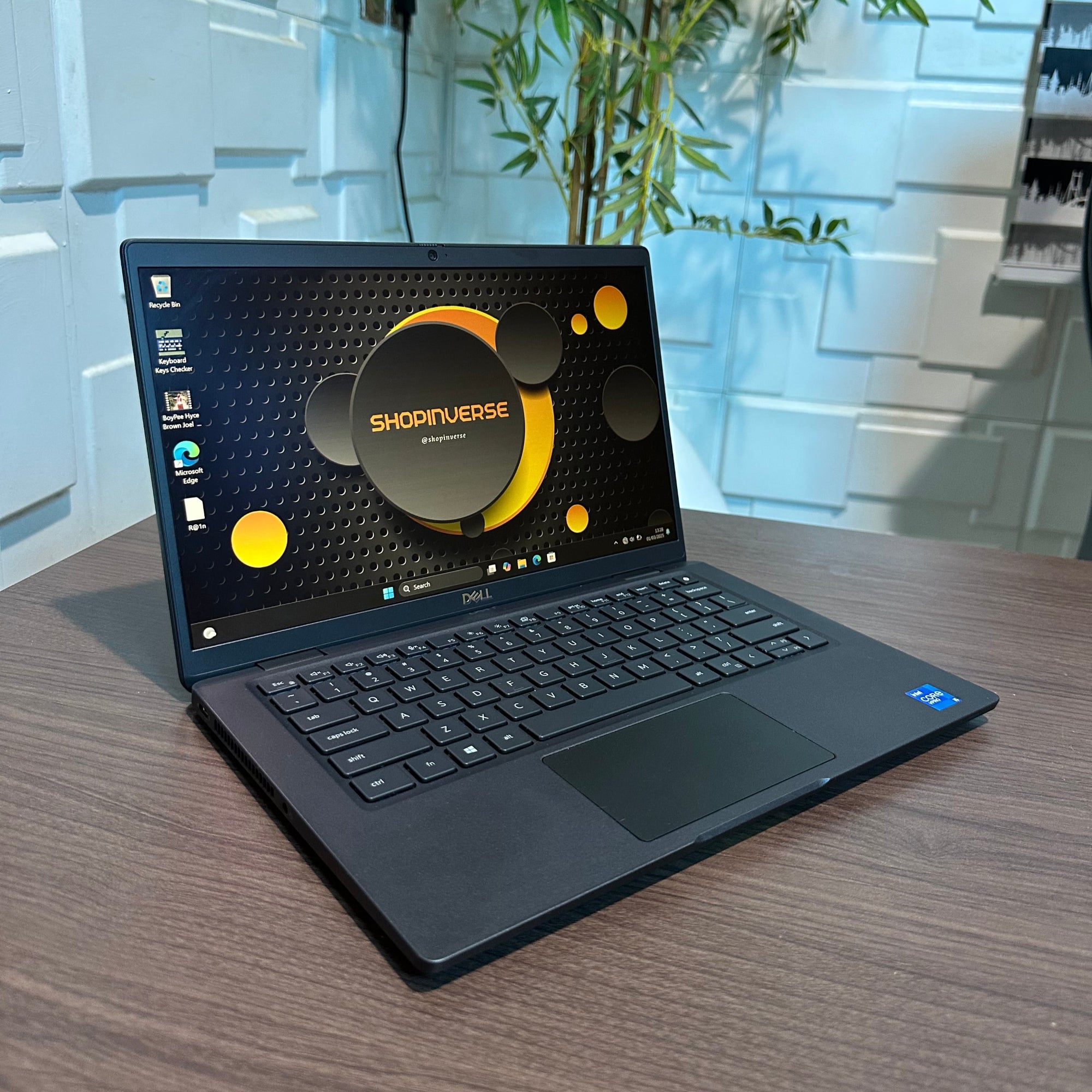 Dell Latitude 7320 | 11th Gen Core i5 | 16GB RAM | 256GB SSD | Backlit Keyboard