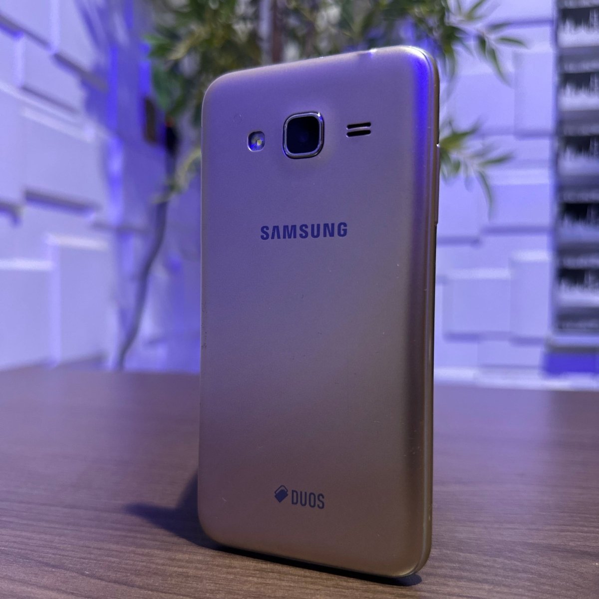 8GB Samsung Galaxy J3 (2016)