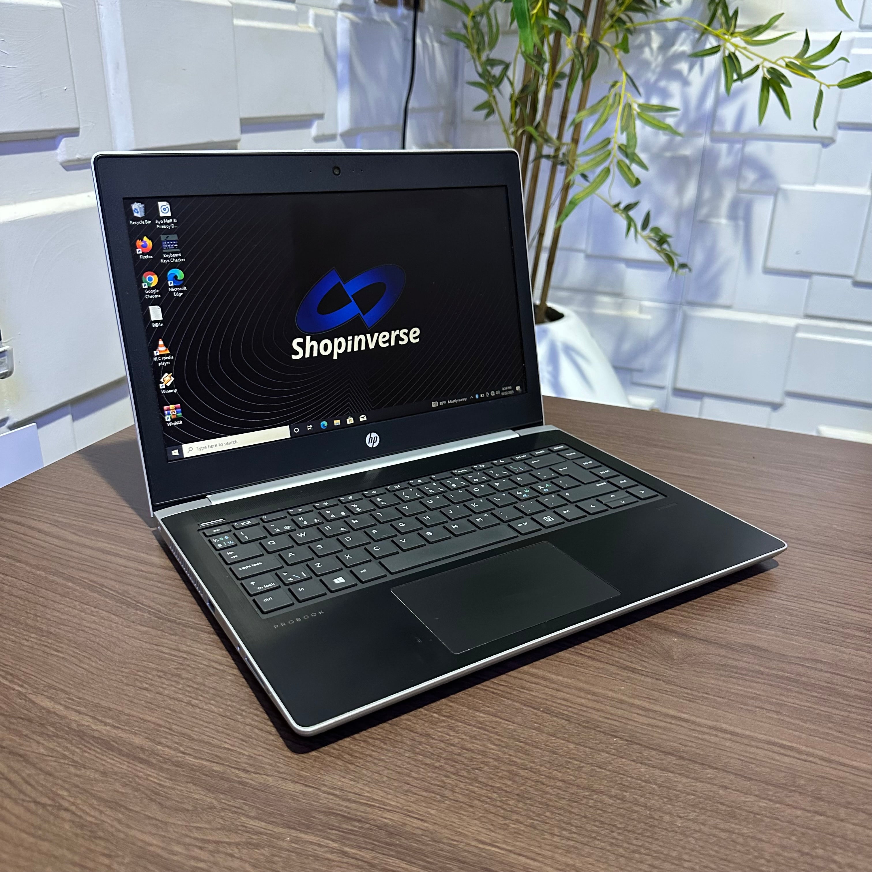 HP ProBook 430 G5 - 7th Gen. Intel Core i3 - 128GB SSD - 8GB RAM - (Minor body dent)