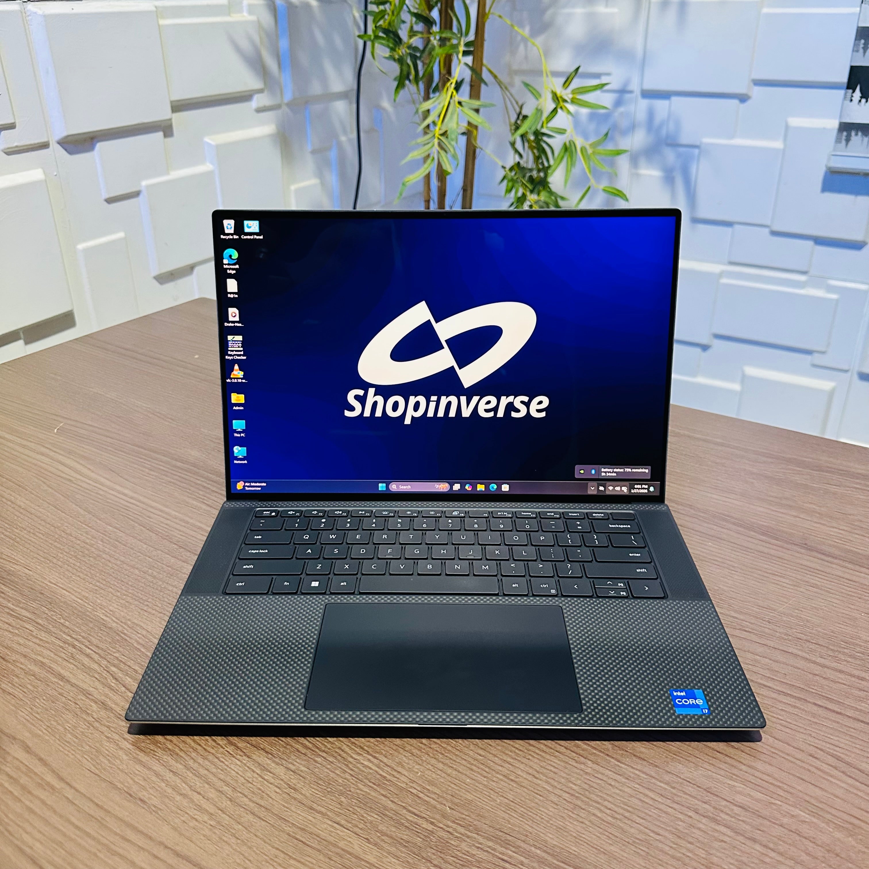 Dell XPS 15 9520 - 12th Gen Intel Core i7 - 512GB SSD - 16GB RAM - 4GB Nvidia GeForce GTX 3050 - 4K Display - Touchscreen - Keyboard Light