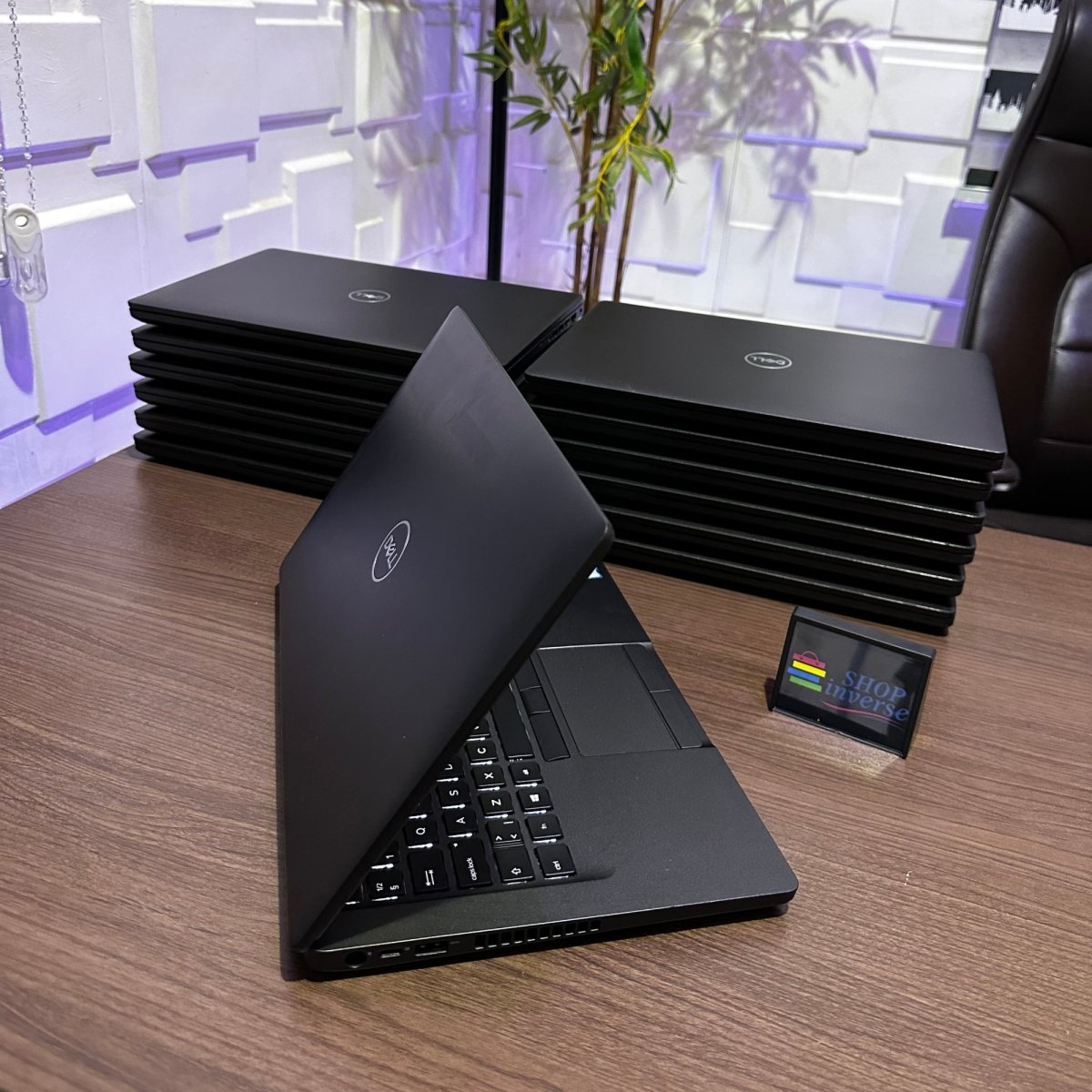 Dell Latitude 5400 - 8th Gen. Intel Core i5 - 256GB SSD - 16GB RAM - keyboard Light - Touchscreen