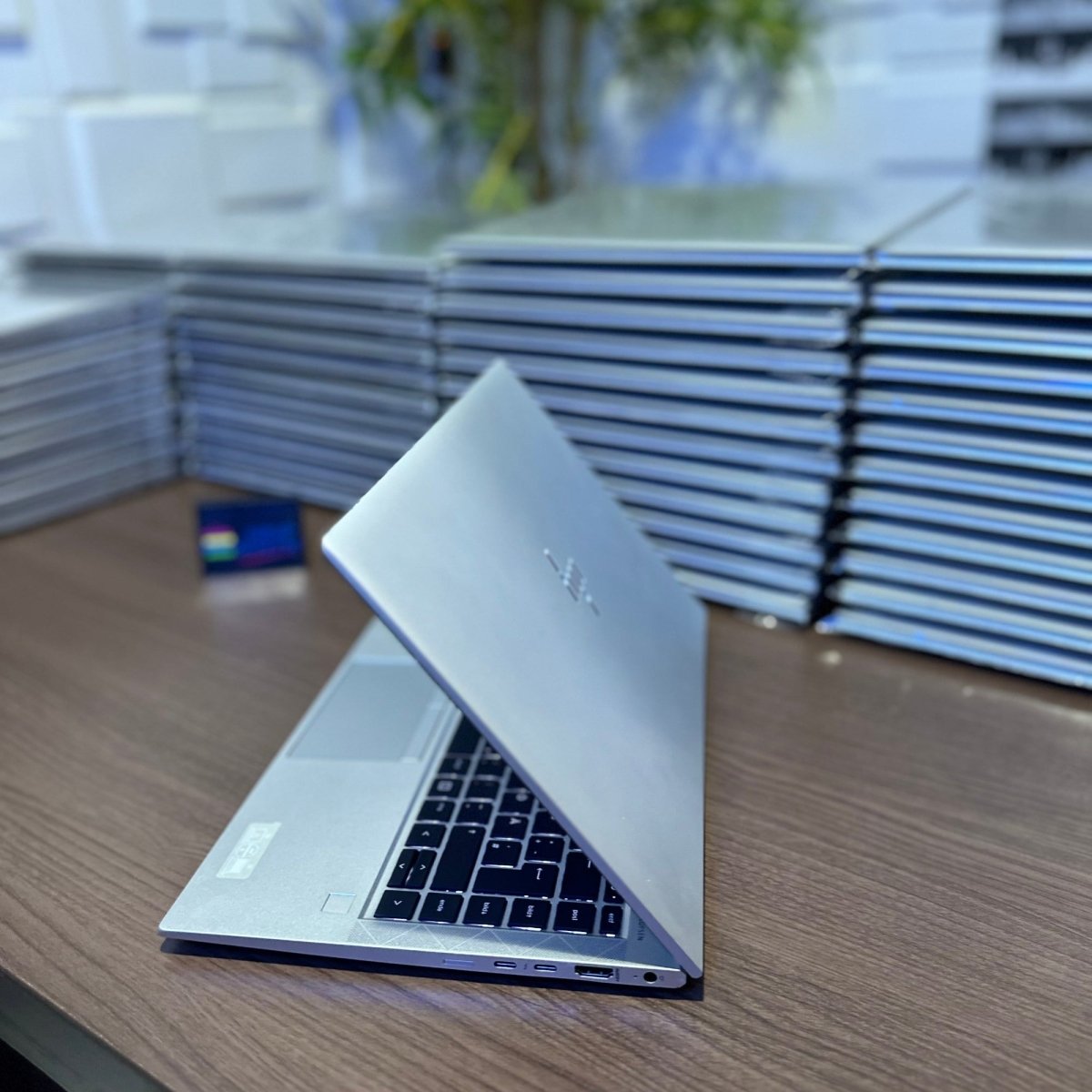 HP EliteBook 845 G7 - 10th Gen. AMD Ryzen 5 Pro - 256GB SSD - 16GB RAM - Keyboard Light