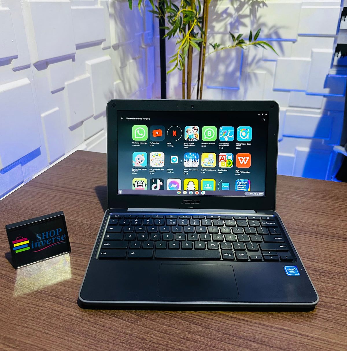 ASUS Chromebook C204M | Intel Celeron N3060 | 4GB RAM | 16GB eMMC | Minor Scratch