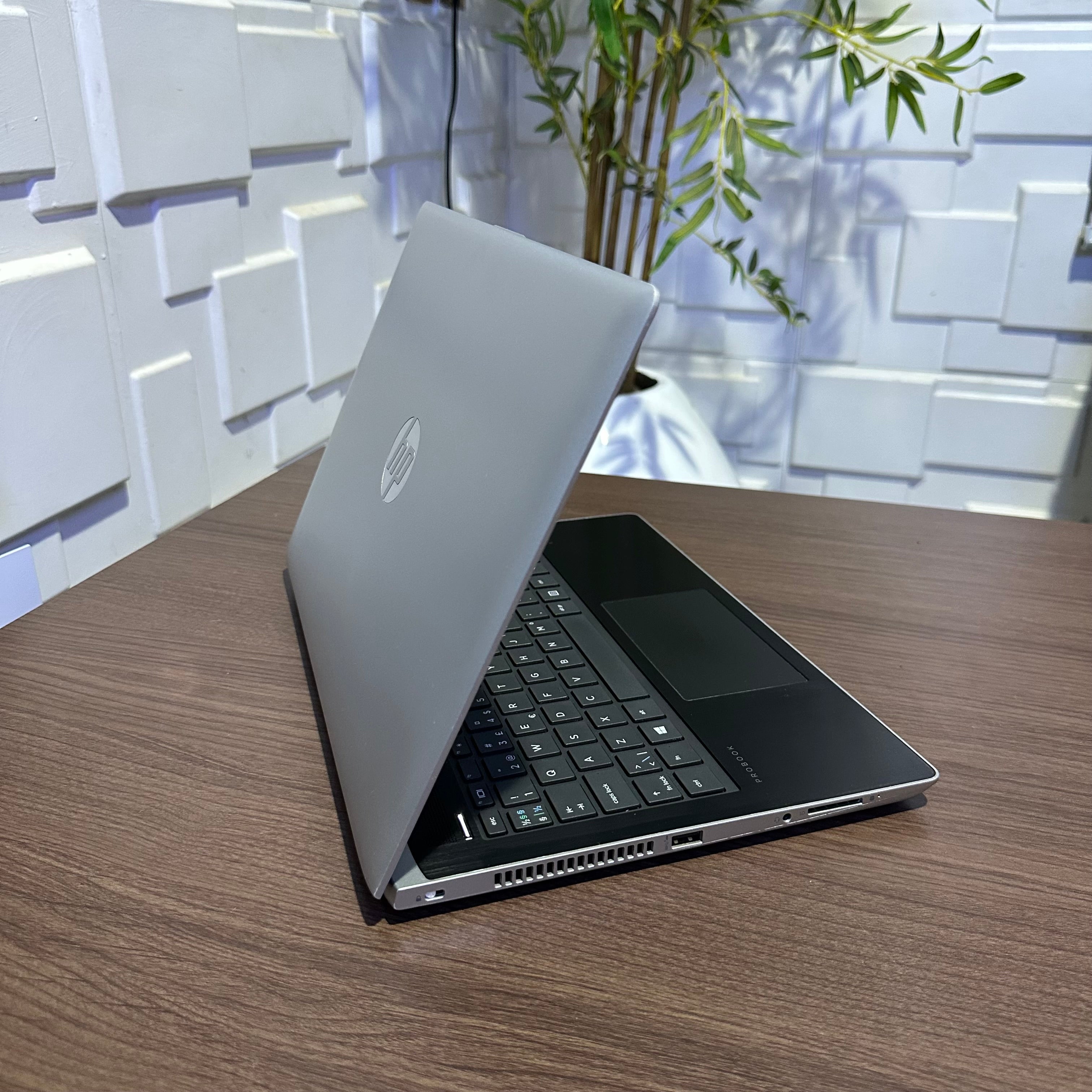 HP ProBook 430 G5 - 7th Gen. Intel Core i3 - 128GB SSD - 8GB RAM - (Minor body dent)