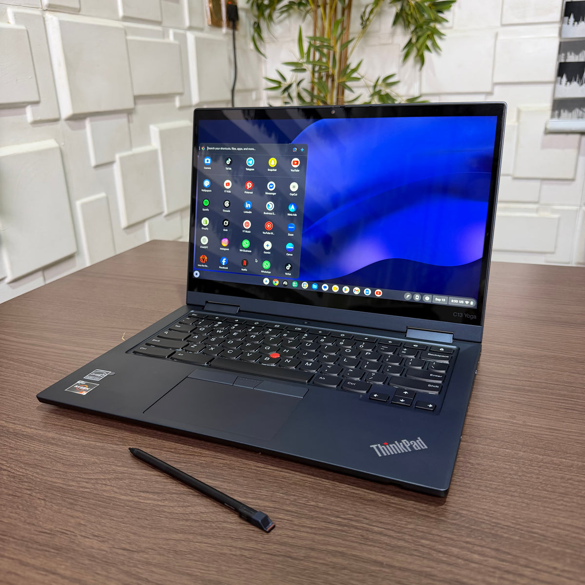 Lenovo ThinkPad C13 Yoga Gen 1 Chromebook | Ryzen 5 3500C | 8GB RAM | 128GB eMMC | Backlit Keyboard