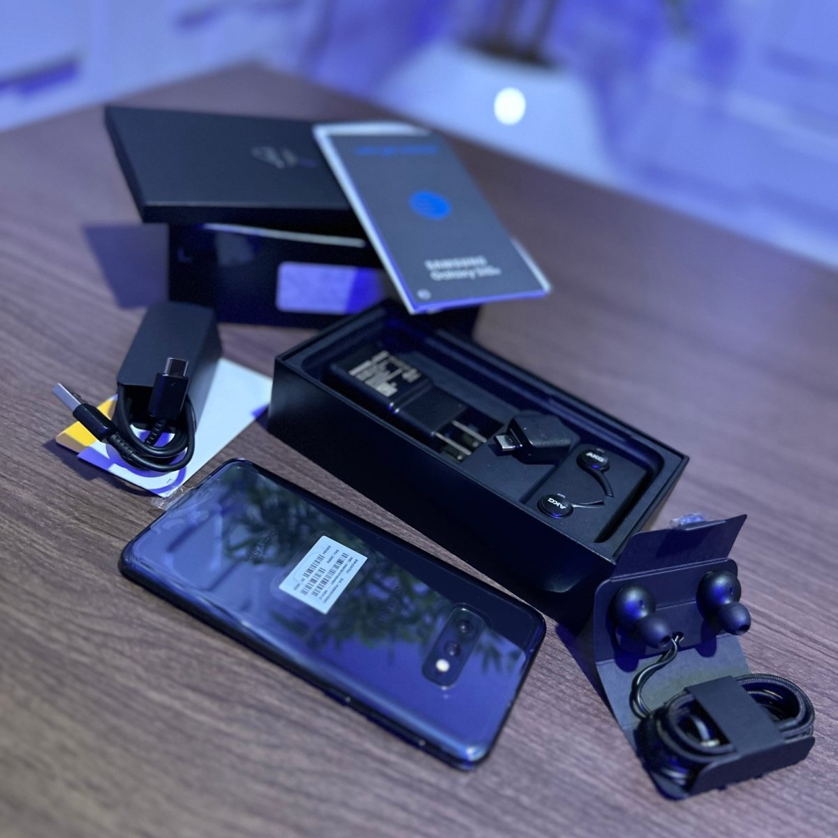 128GB Samsung Galaxy S10e - 6GB RAM