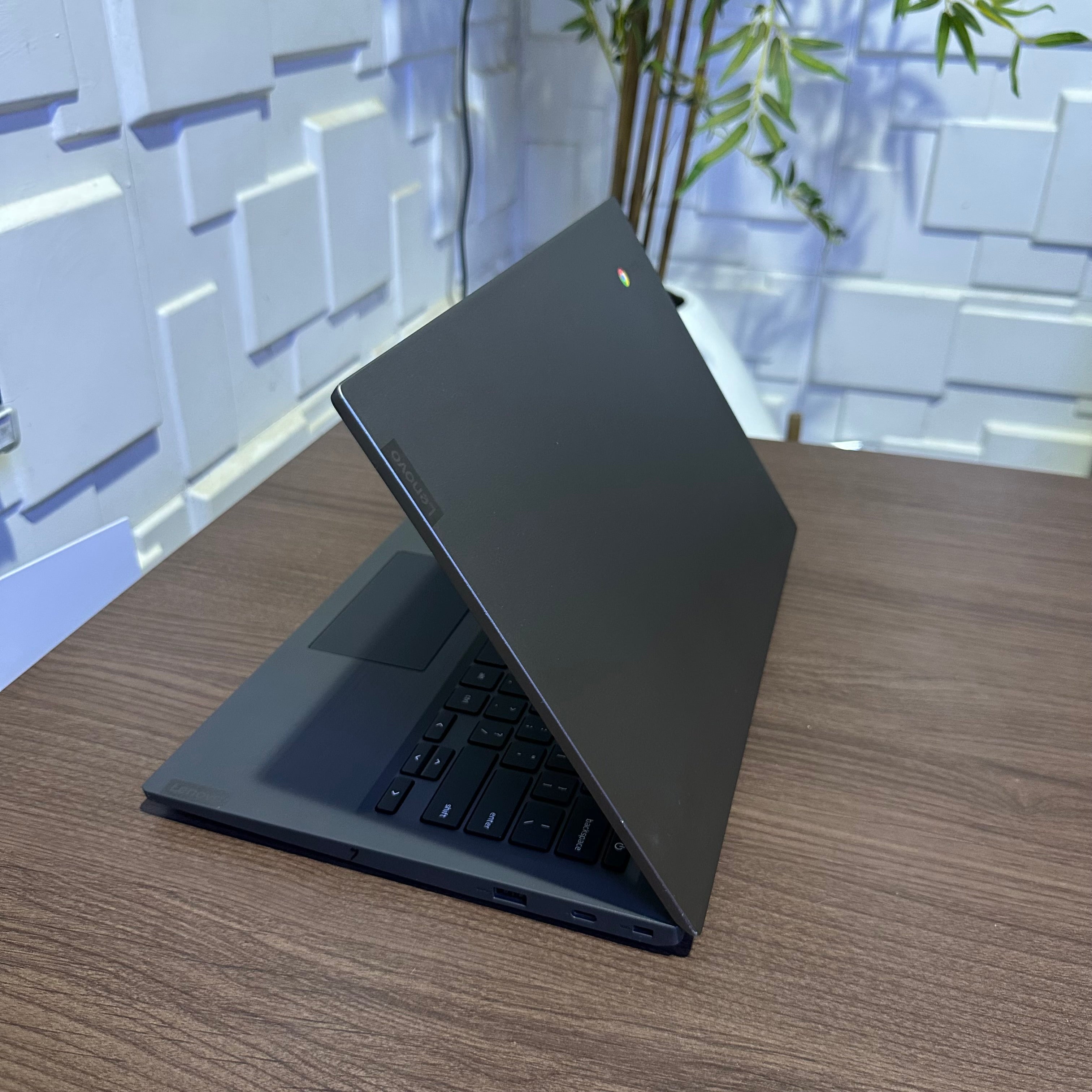 Lenovo 14e Chromebook - AMD A4 - 32GB eMMc - 4GB RAM