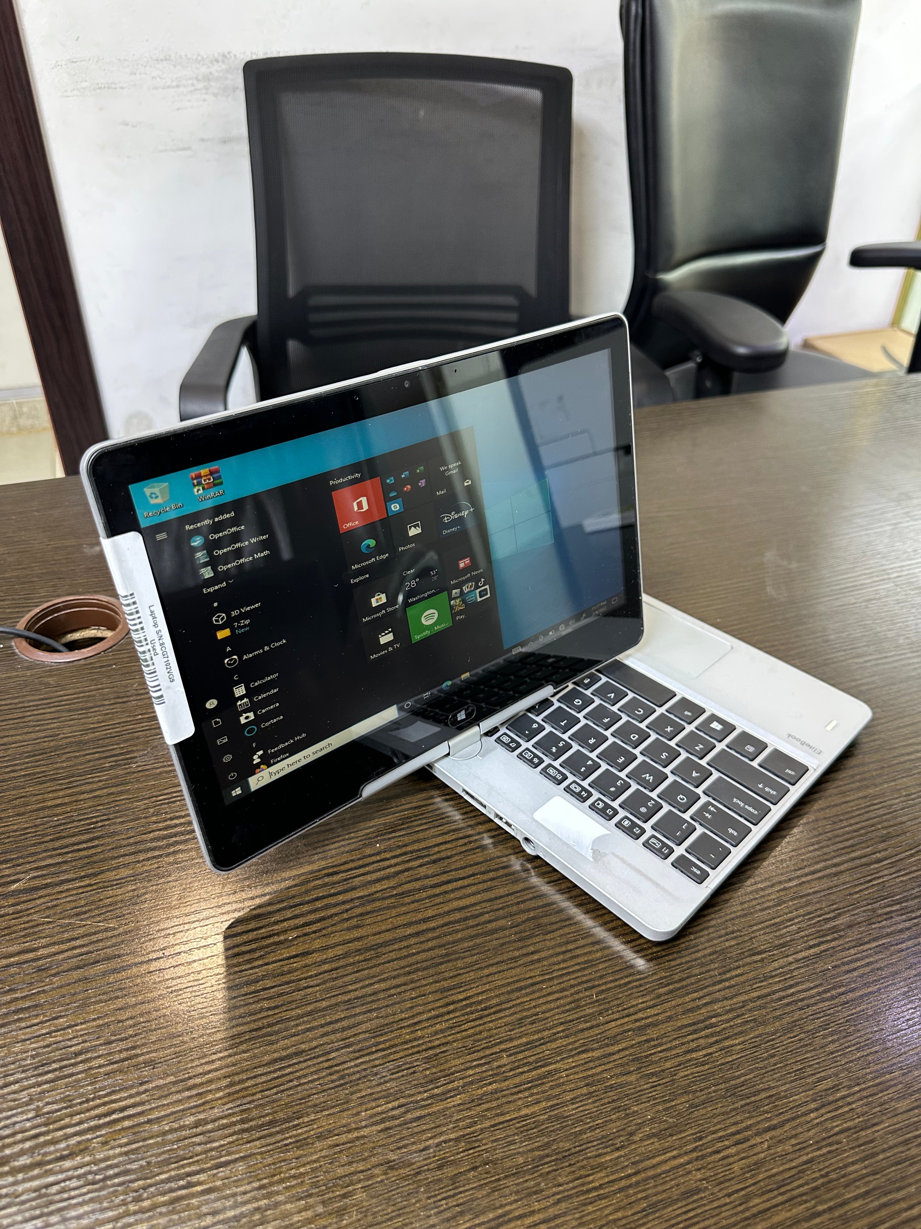 HP Revolve 810 G3 - Intel Core i5 - 256GB SSD - 8GB RAM - Keyboard Light - Touchscreen - (Minor body dent)