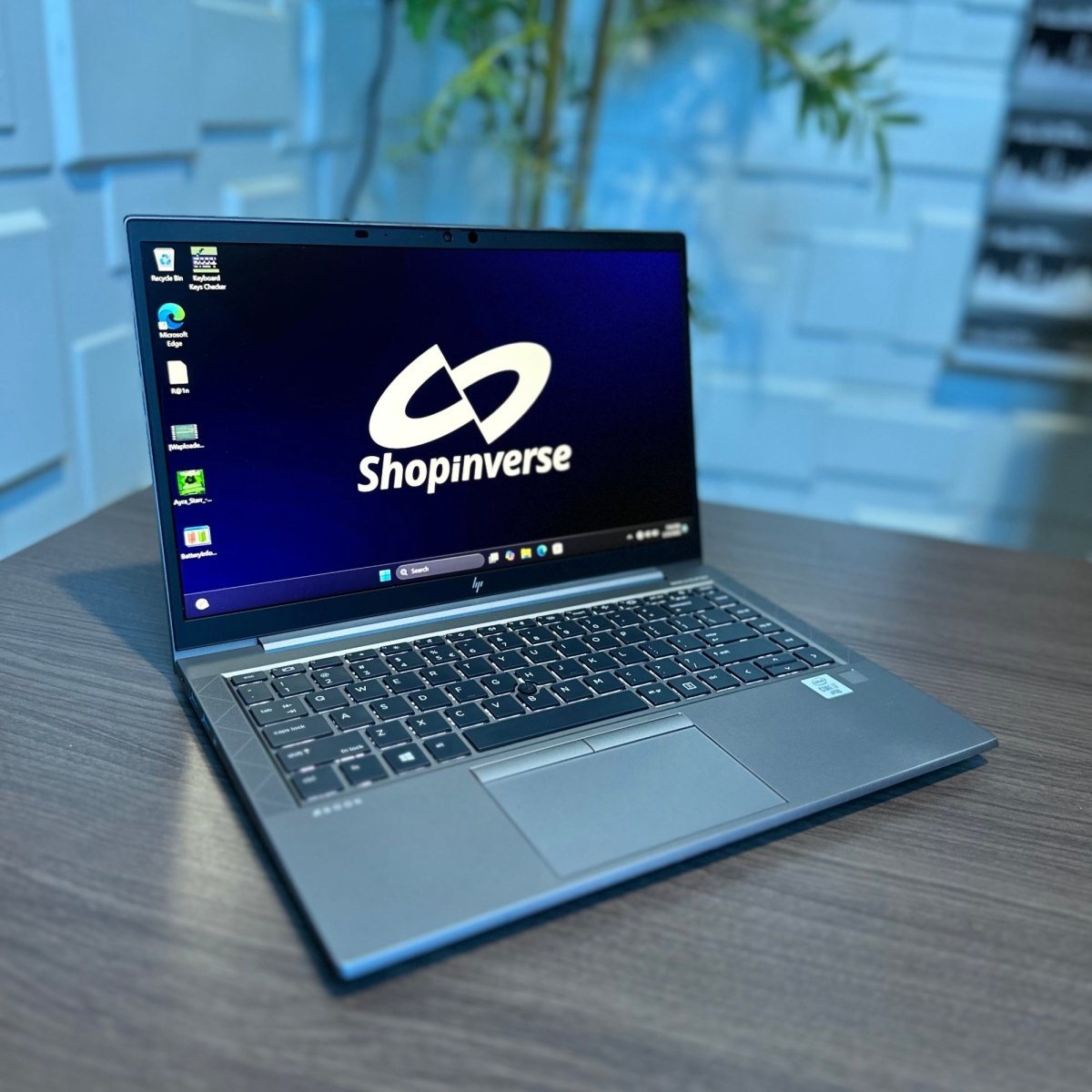 HP ZBook Firefly 14 G7 Mobile Workstation - 10th Gen. Intel Core i7 - 256GB SSD - 16GB RAM - keyboard Light - Touchscreen