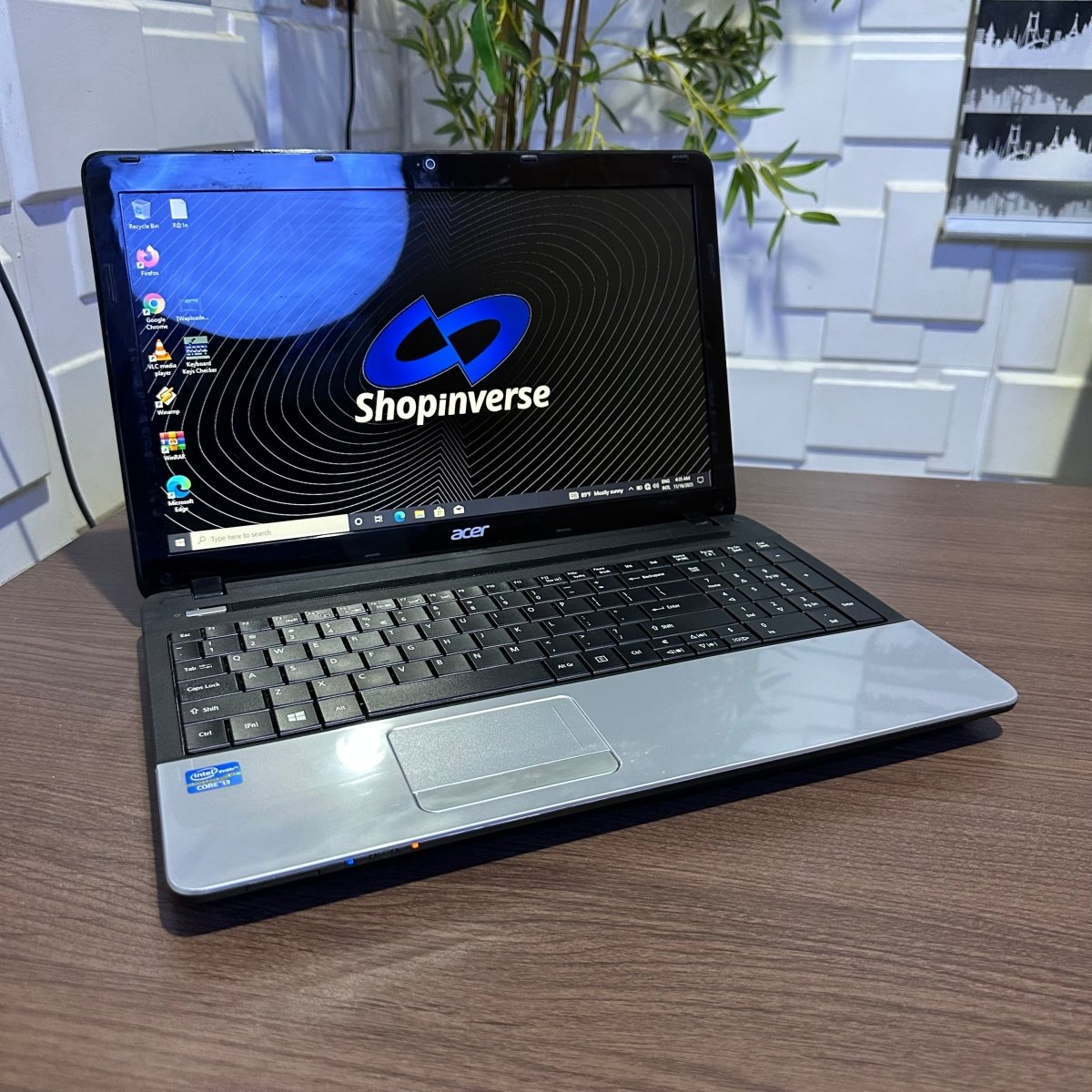 Acer Aspire E1 - Intel Core i3 - 128GB SSD - 8GB RAM