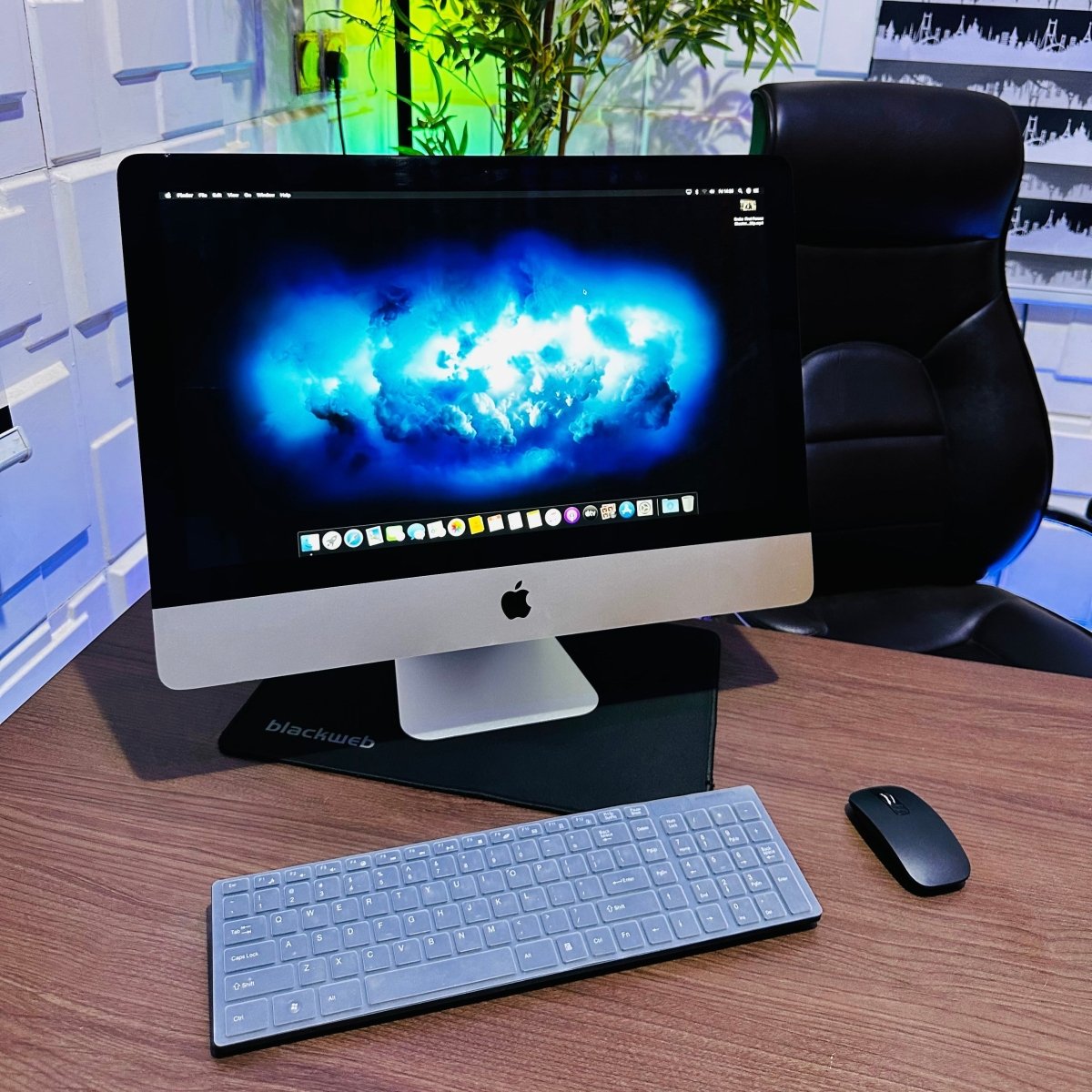 Apple iMac 21.5-Inch 2017 | 7th Gen Core i5 | 16GB RAM | 1TB HDD | Full HD