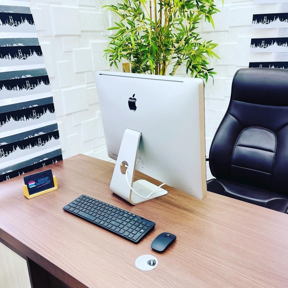 Apple iMac 21.5-Inch Mid 2011 | Core i7 | 16GB RAM | 1TB HDD | Cracked Glass