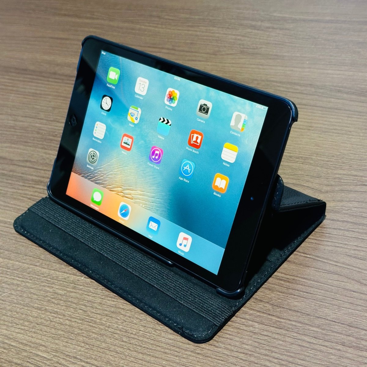 Apple iPad Mini - 16GB - WiFi - Space Gray - Shopinverse