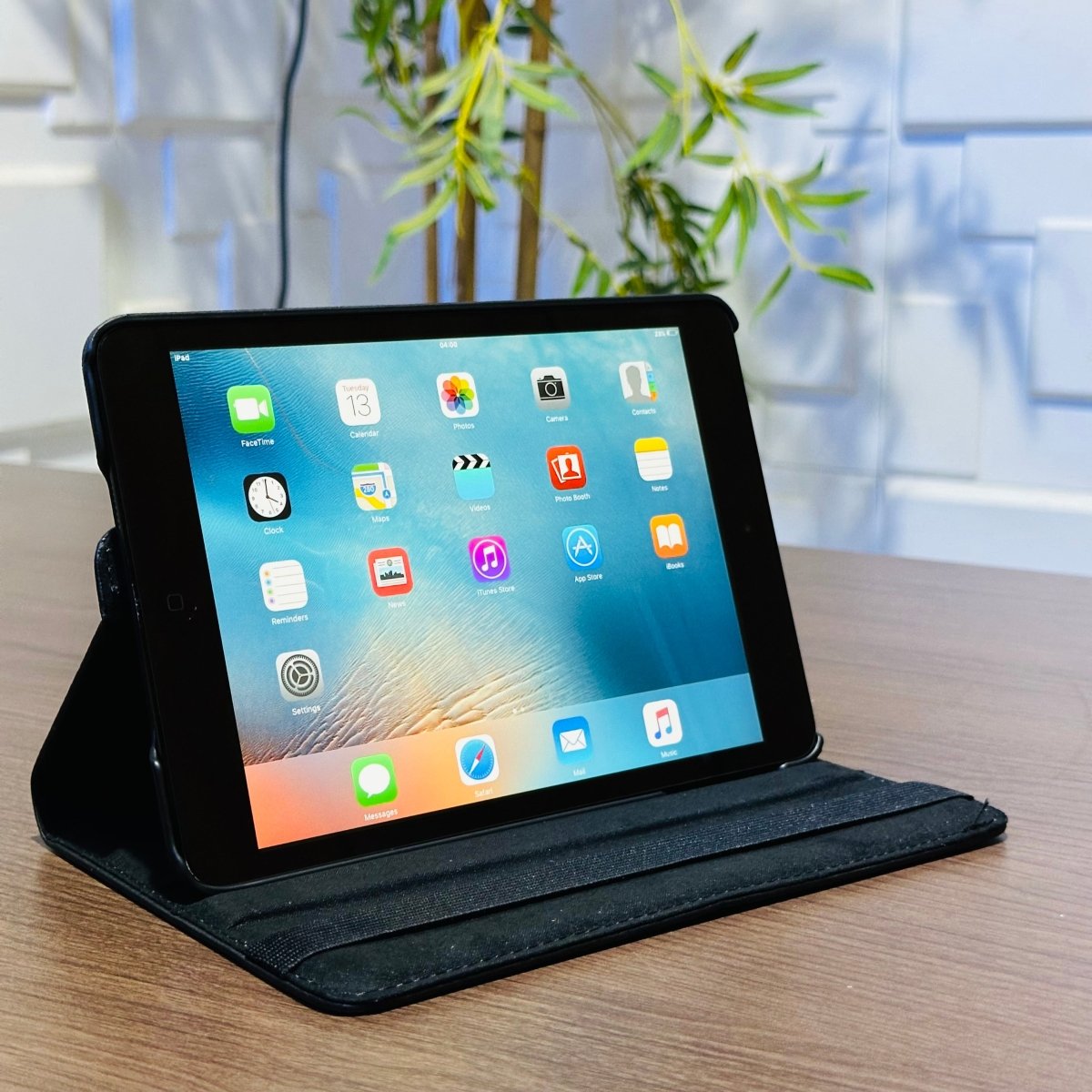 Apple iPad Mini - 64GB - WiFi - Navy Blue