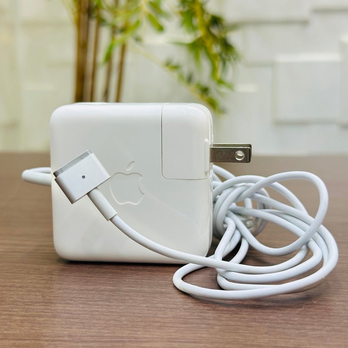 Apple MacBook Charger - Safe 2