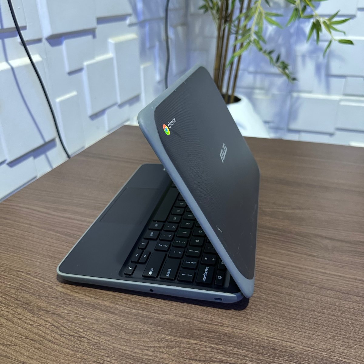 Asus Chromebook C203X - MediaTek mt8173 - 32GB eMMc - 4GB RAM