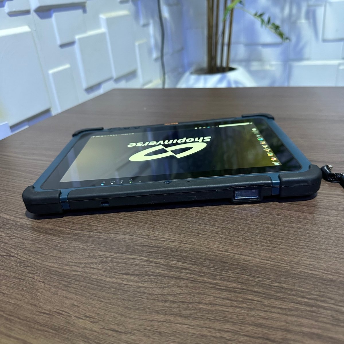 BarTec Rugged Tablet PC - Intel Celeron N2930 - 256GB SSD - 8GB RAM - Barcode Reader