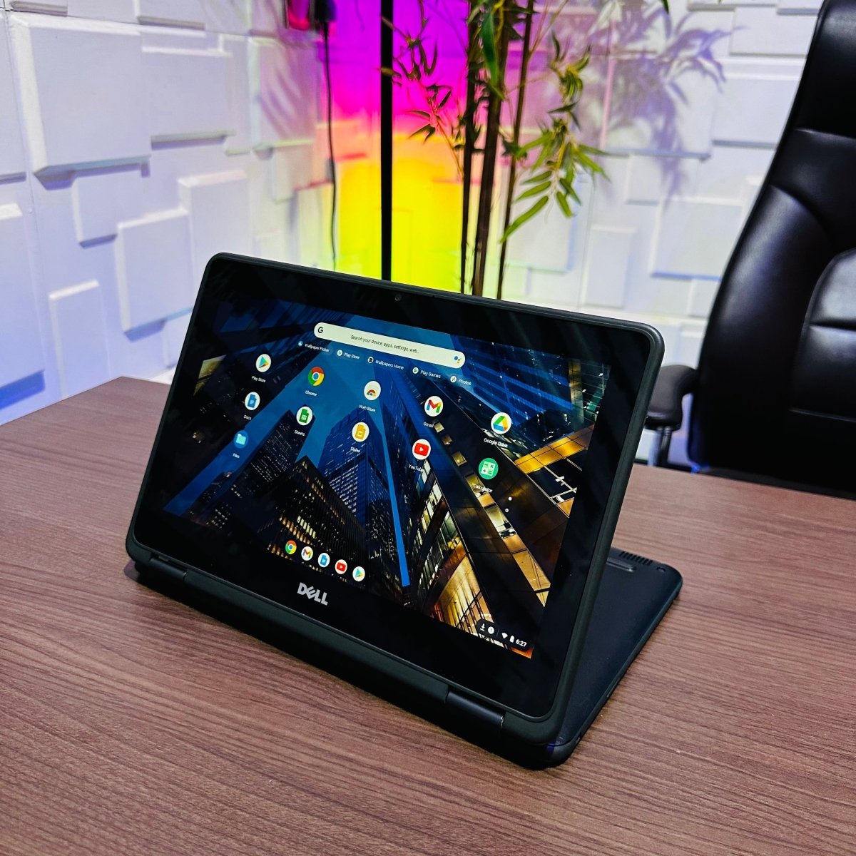 Dell Chromebook 3100 2 - in - 1 - Intel Celeron N4020 - 32GB eMMC - 4GB RAM - Touchscreen