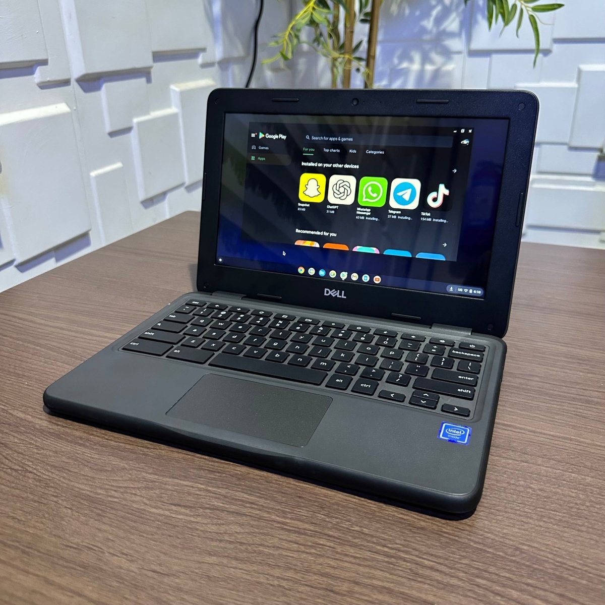 Dell Chromebook 3100 - Intel Celeron N4020 - 32GB eMMC - 4GB RAM - Touchscreen
