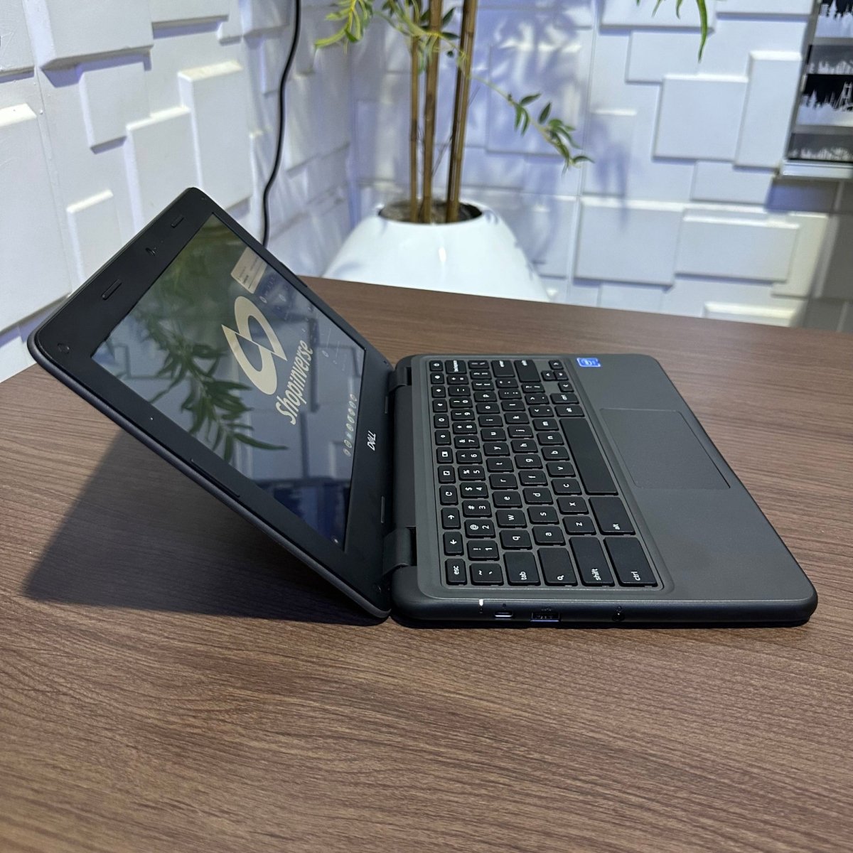Dell Chromebook 3100 - Intel Celeron N4020 - 32GB eMMC - 4GB RAM - Touchscreen